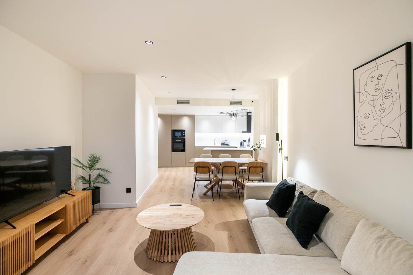 Carrer de Provença, Barcelona preview