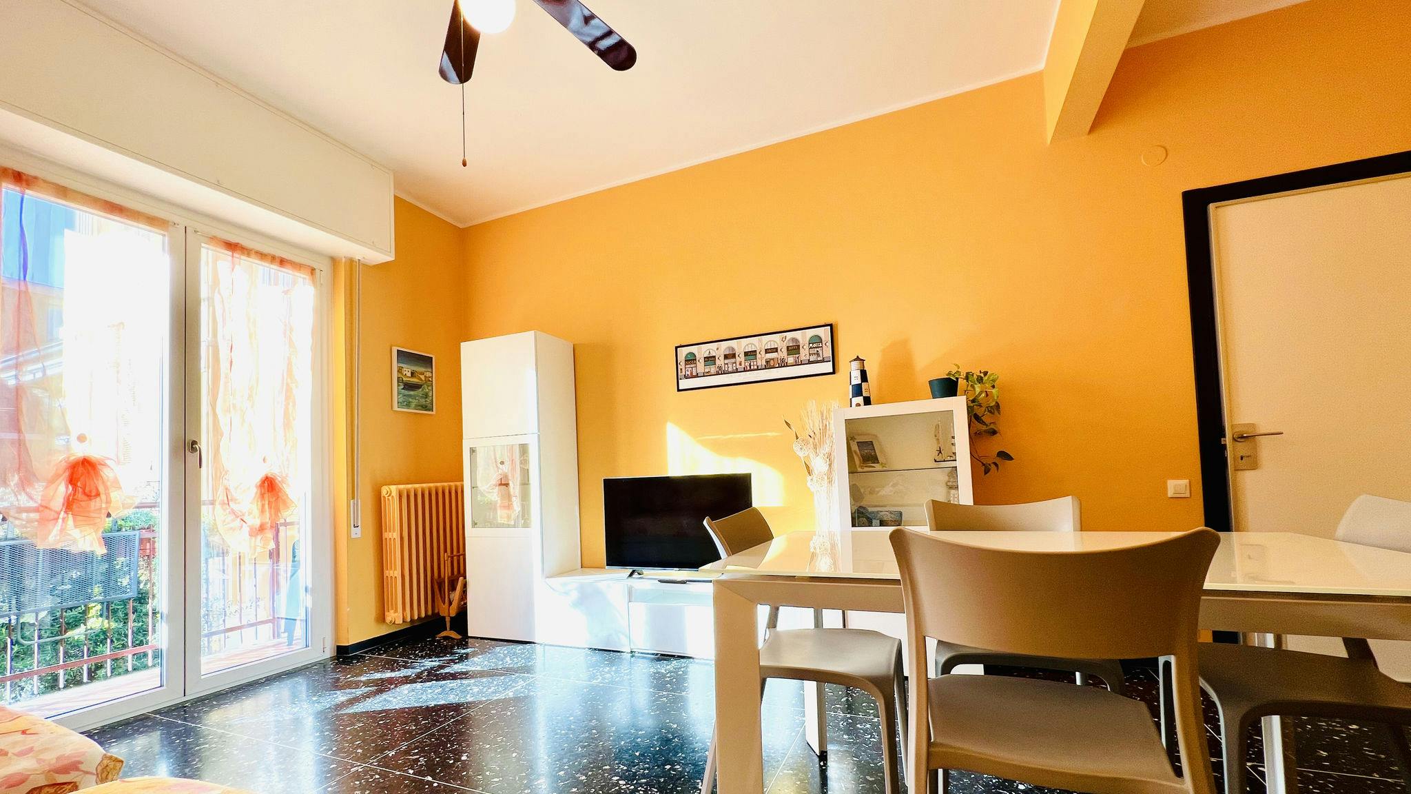 Apartament de închiriat pentru 1 EUR pe lună în Spotorno, Via Foce