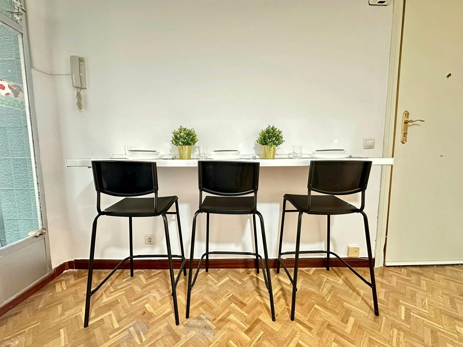 Apartment Madrid, 1 bed, 10m² — photo 1