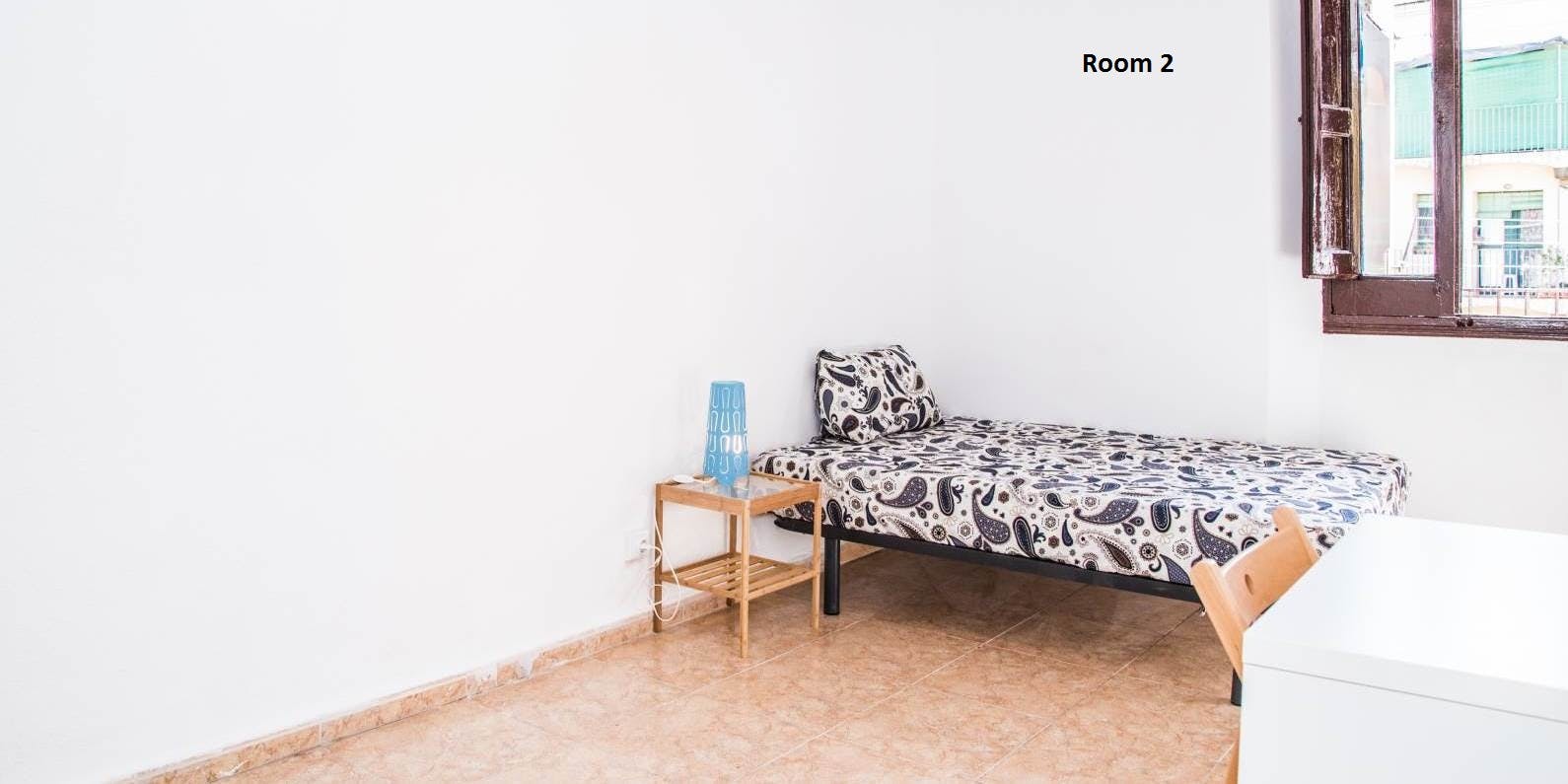 Private room for rent for €360 per month in Barcelona, Carrer de Lancaster