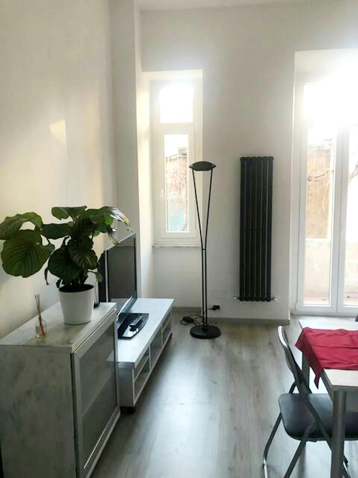 Apartamento en alquiler por 1600 € al mes en Turin, Via Saluzzo
