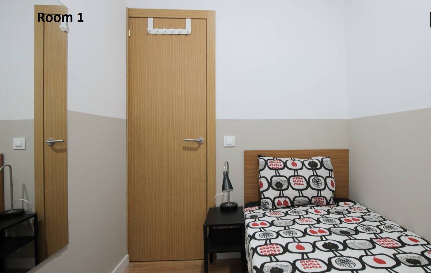 Carrer de la Lluna, Barcelona preview