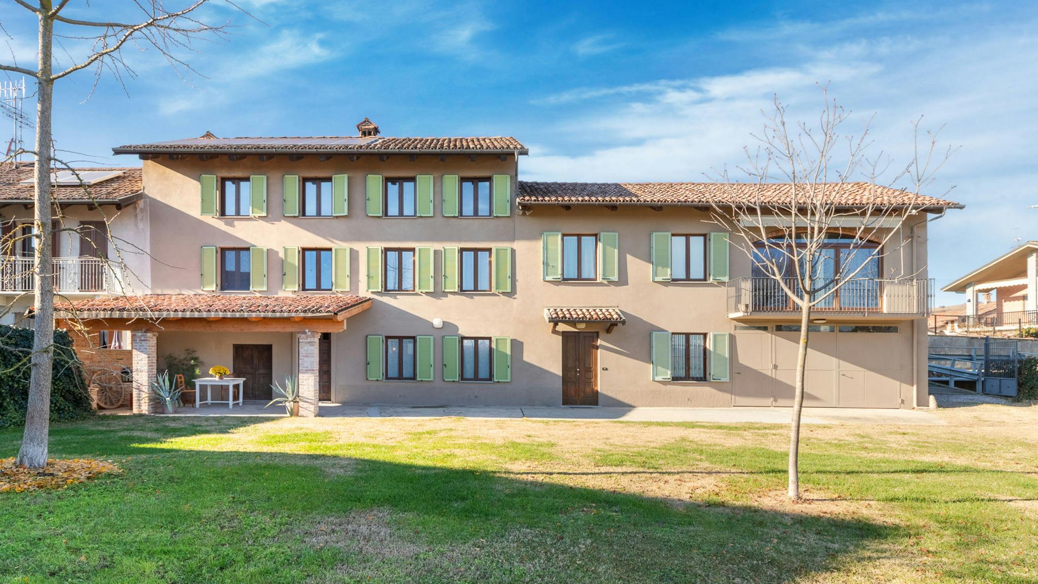 Apartamento para alugar por € 1 por mês em Govone, Via Fingano