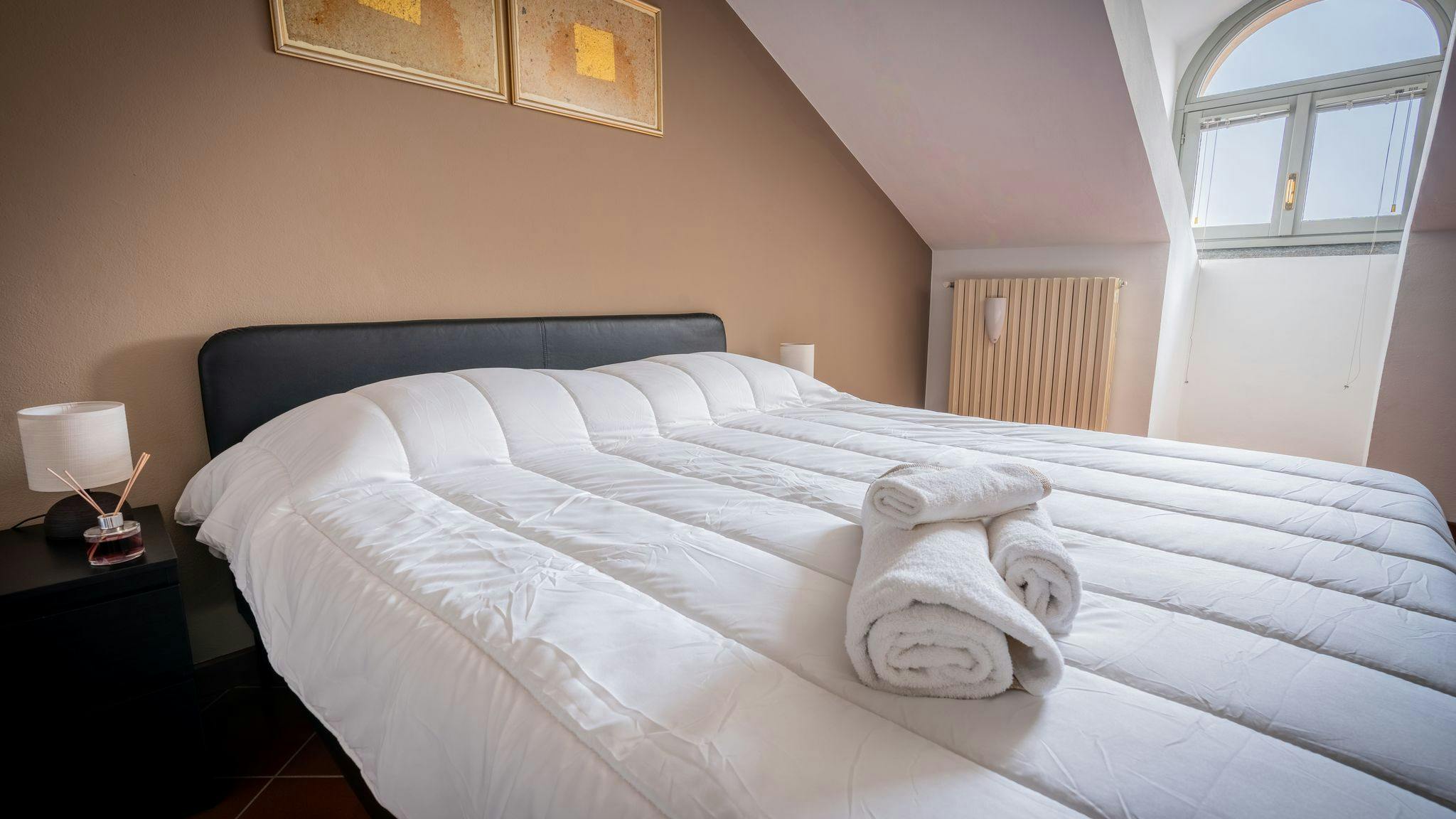 Apartamento para alugar por € 1 por mês em Alba, Piazza Michele Ferrero