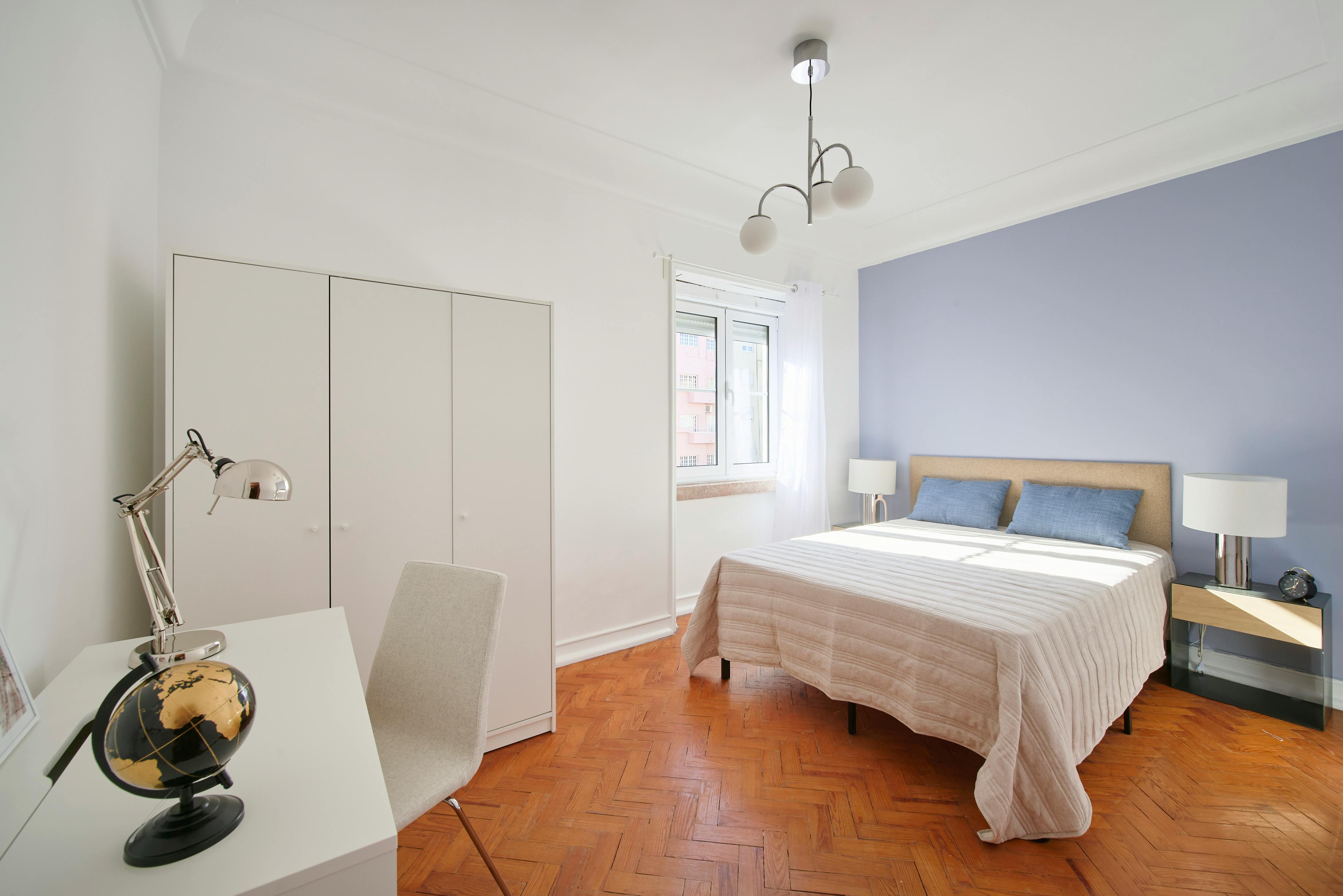 Private room for rent for €475 per month in Lisbon, Avenida João XXI