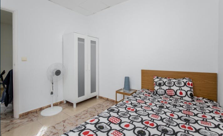 Квартира сдается в аренду за 710 € в месяц в Barcelona, Carrer de la Lluna