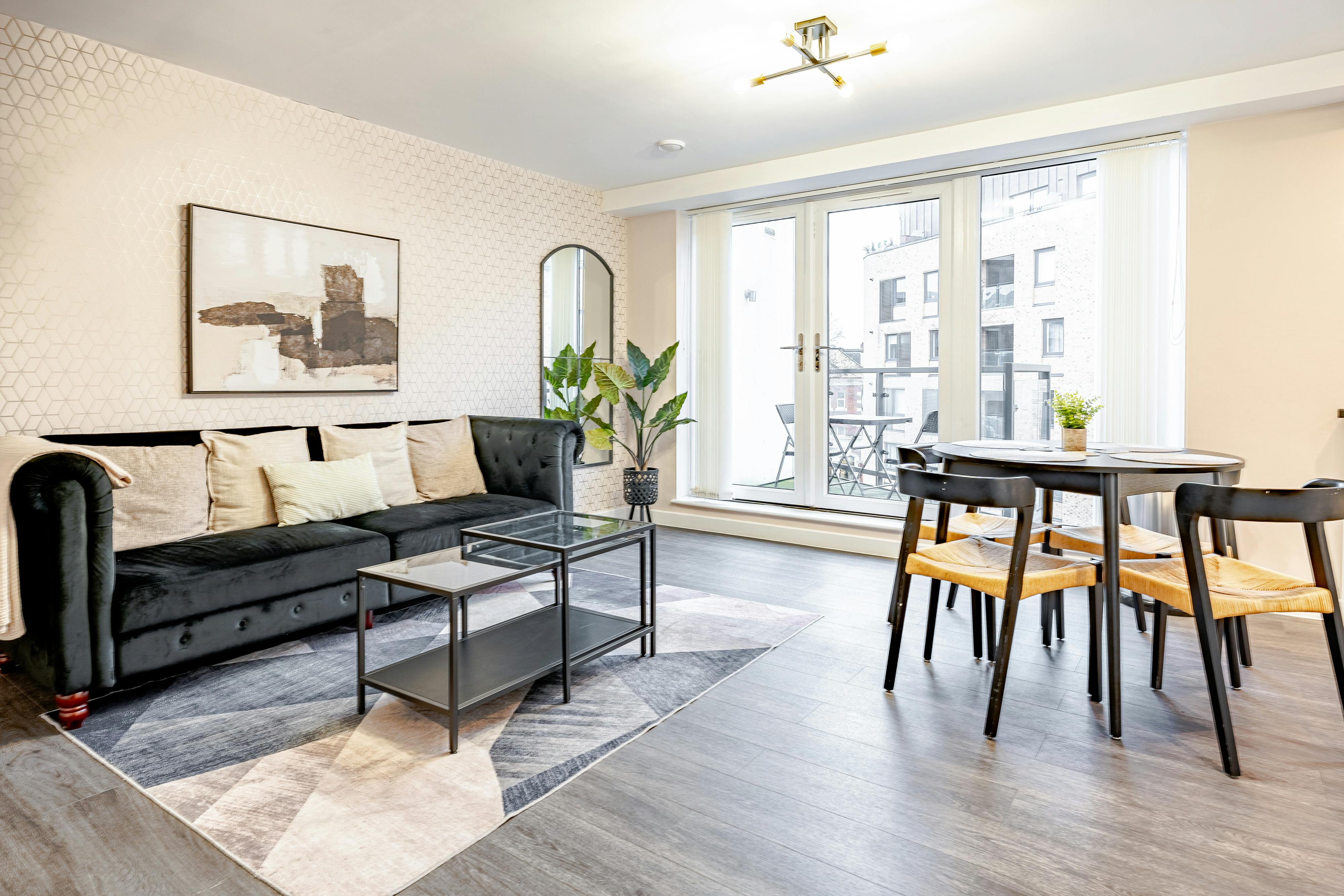 Appartamento in affitto a 4000 £ al mese a London, Blackwall Lane