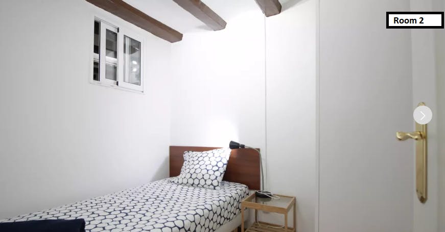 Private room for rent for €290 per month in Barcelona, Carrer de la Lluna