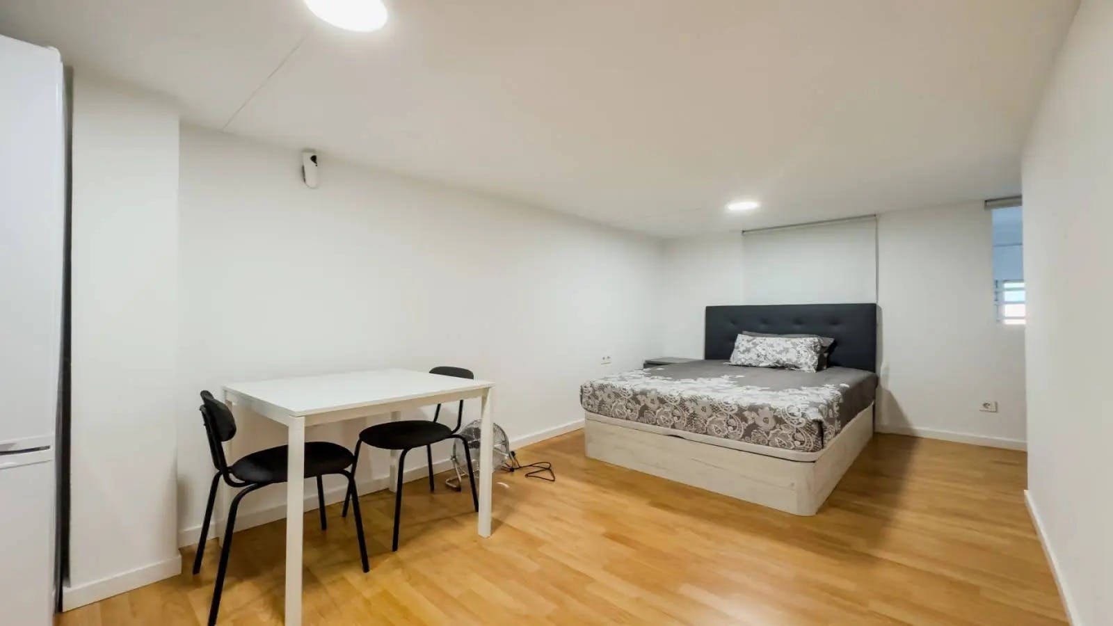 Monolocale in affitto a 550 € al mese a Barcelona, Carrer dels Metges