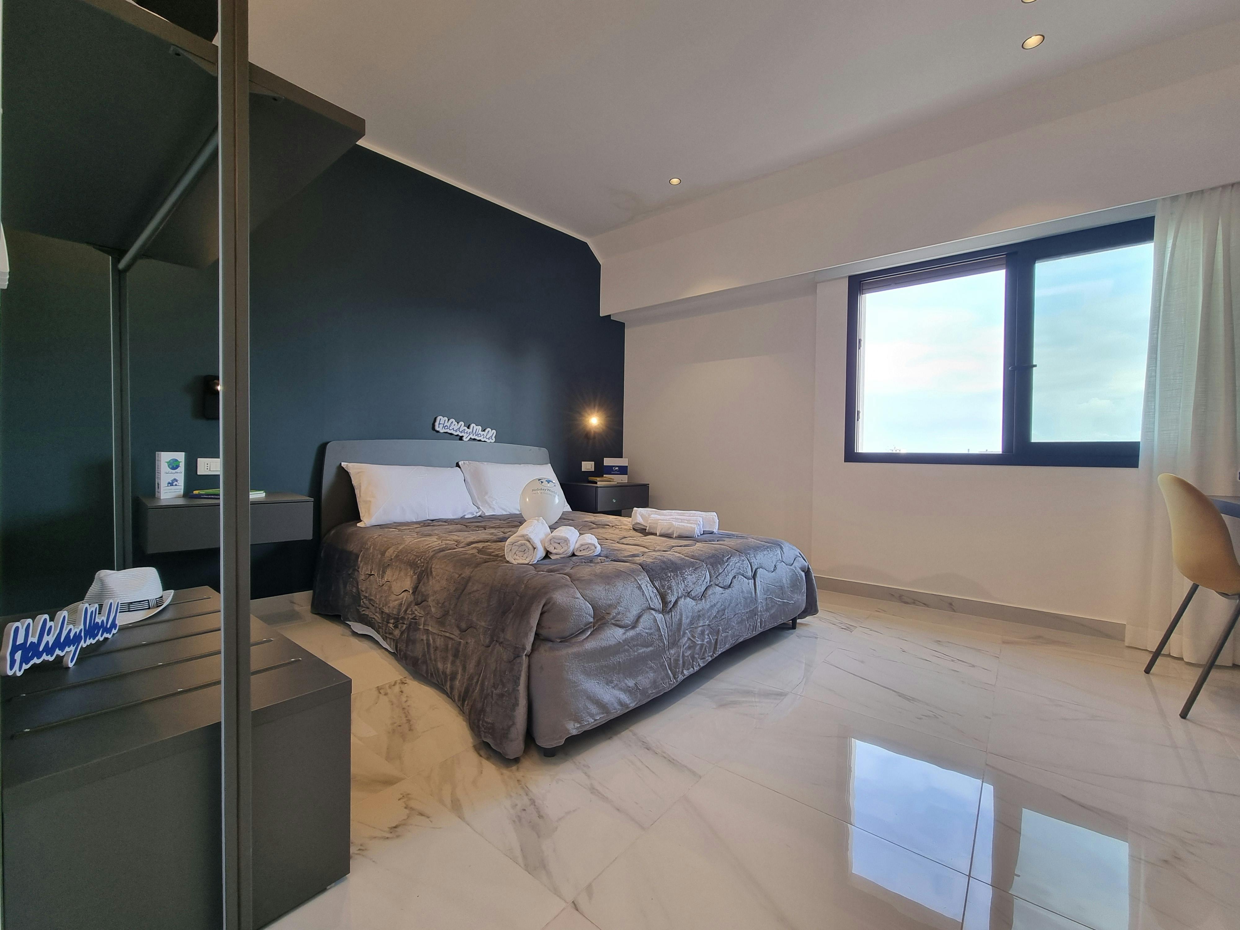 Apartment for rent for €3,573 per month in Palermo, Piazza Giovanni Amendola