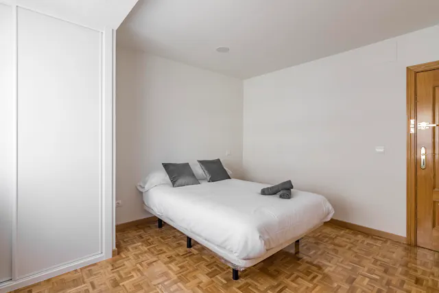 Private room in Calle de Carmen Cobeña, Madrid (1582975) room image 2