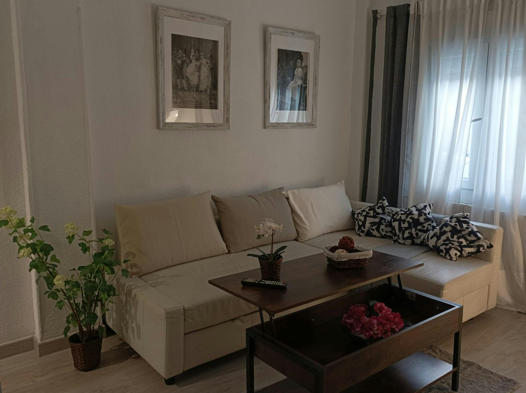 3-Bedroom Apartment in Calle de Torres Miranda, Madrid (1583320) room image 1