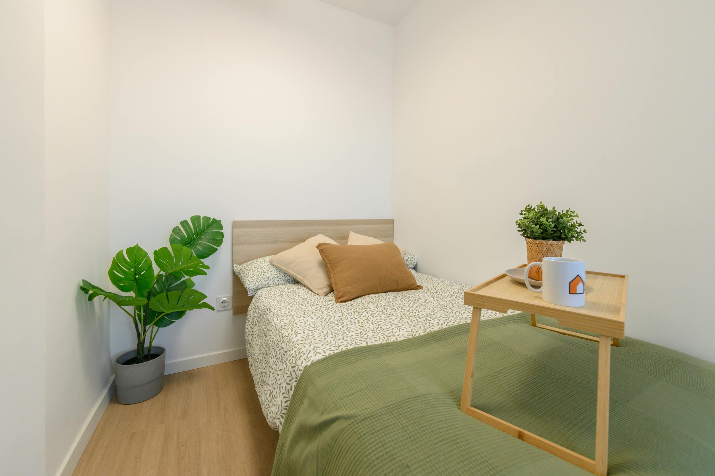 Apartment Getafe, 1 bed, 10m² — photo 1