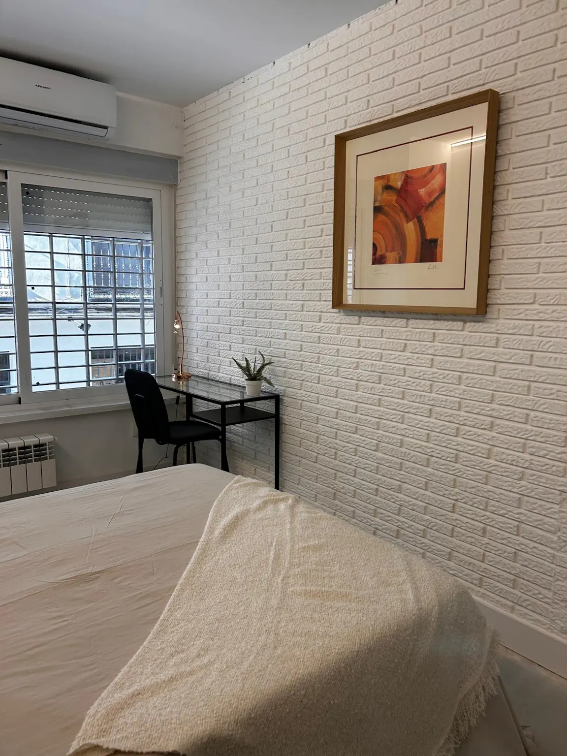 Private room in Calle de Ponciano, Madrid (1583376) ROOM 2