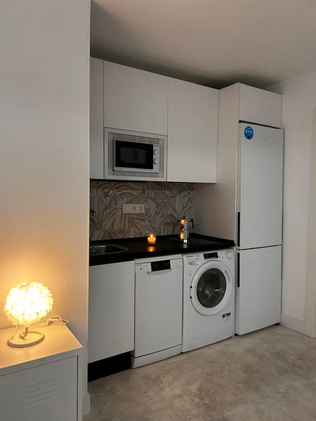 Private room in Calle de Ponciano, Madrid (1583393) room image 27