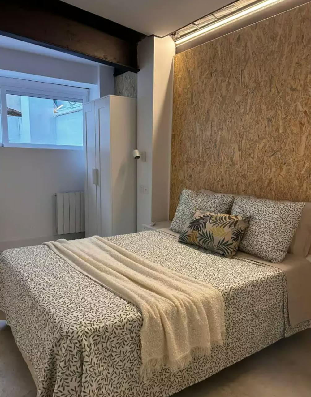 Private room for rent for €780 per month in Madrid, Calle de Ponciano