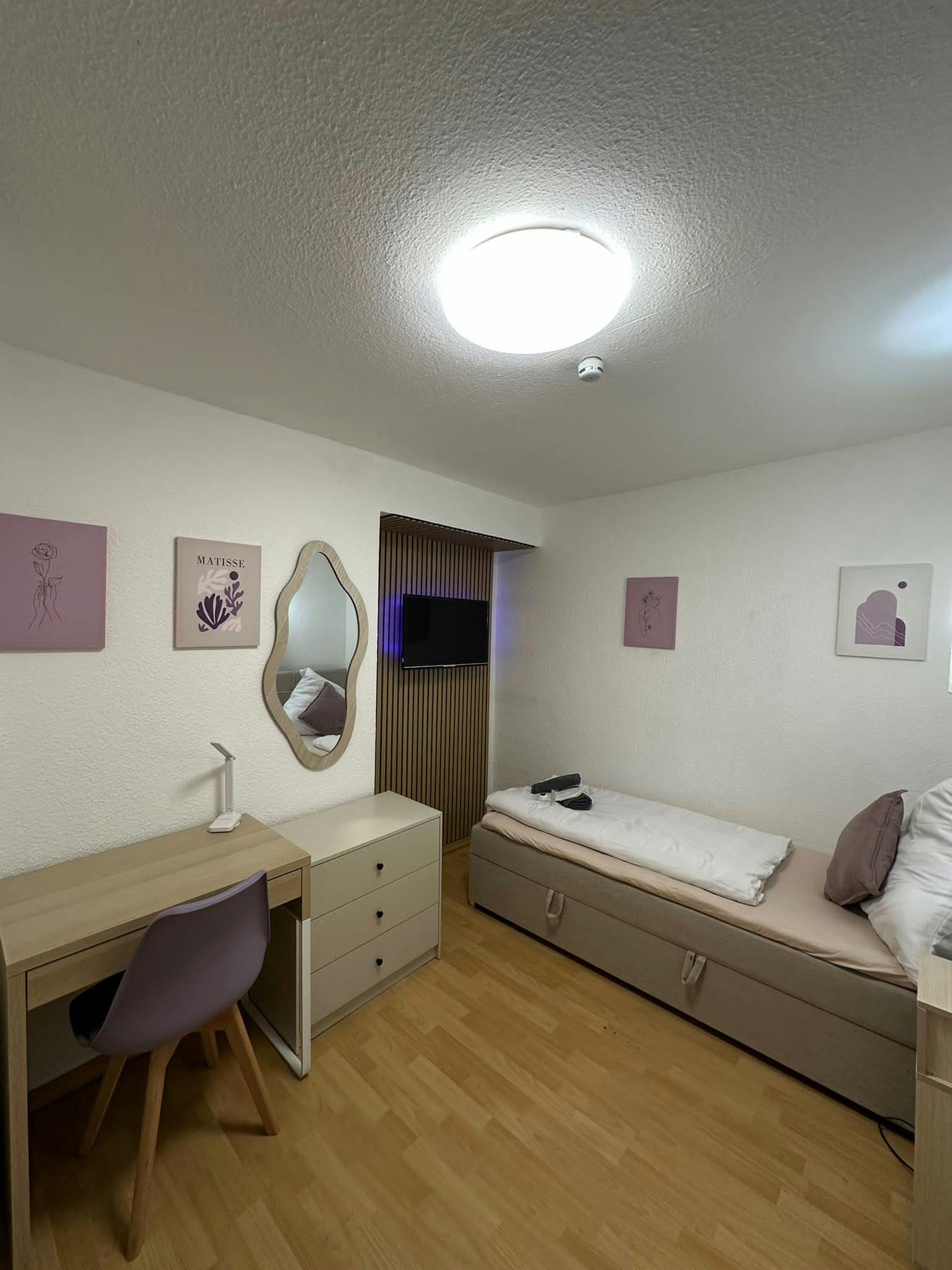 私人房间 正在以 €650 的月租出租，其位于 Offenbach, Grabenstraße