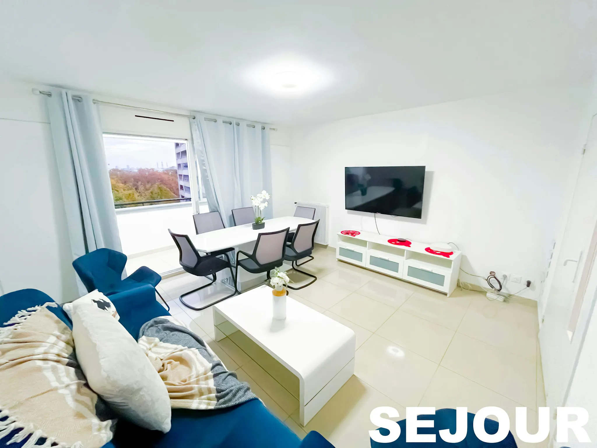 4-Bedroom Apartment in Boulevard du Montaigut, Créteil (1583468) ROOM 1