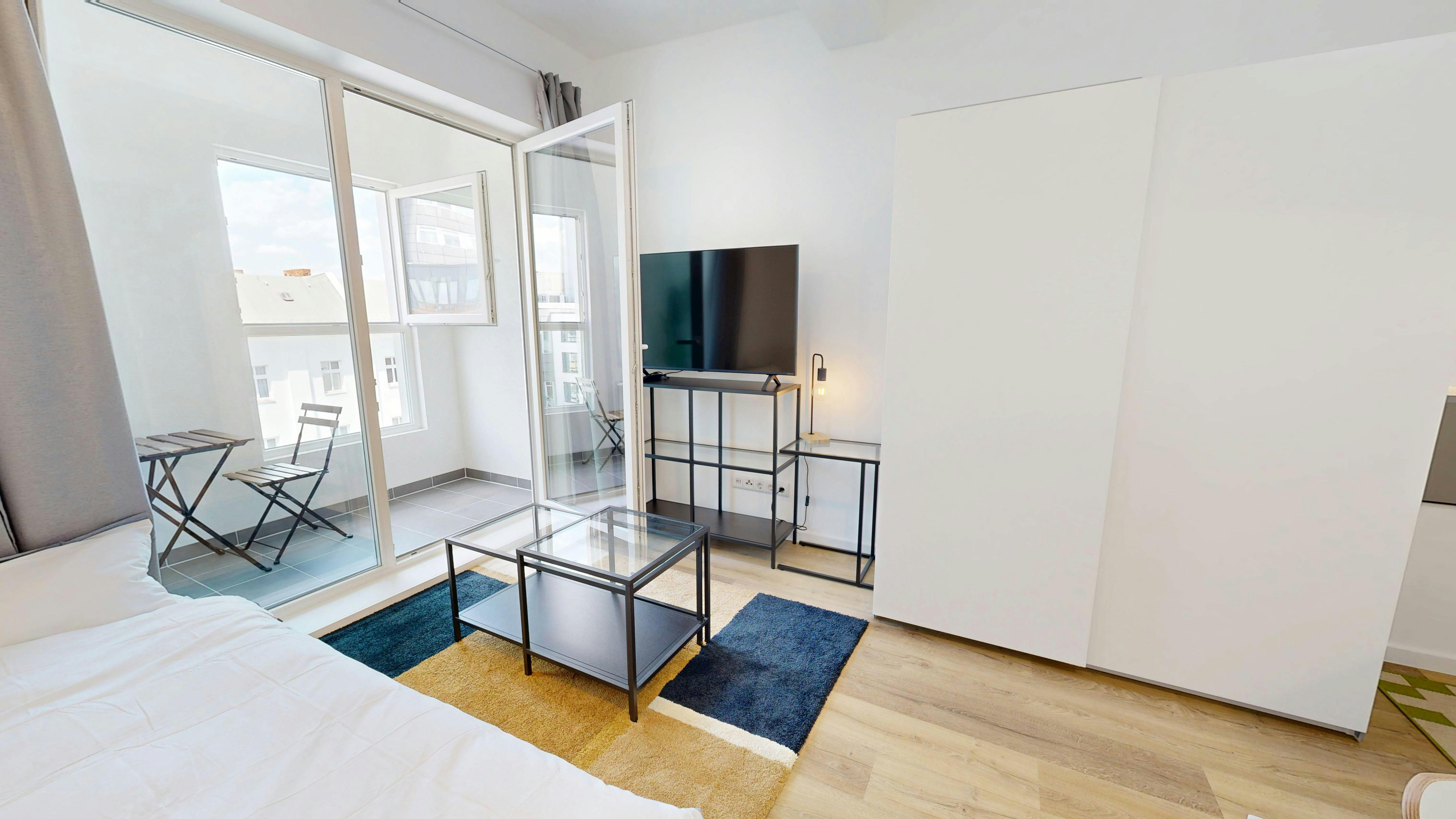 Studio for rent for €1,340 per month in Berlin, Beusselstraße