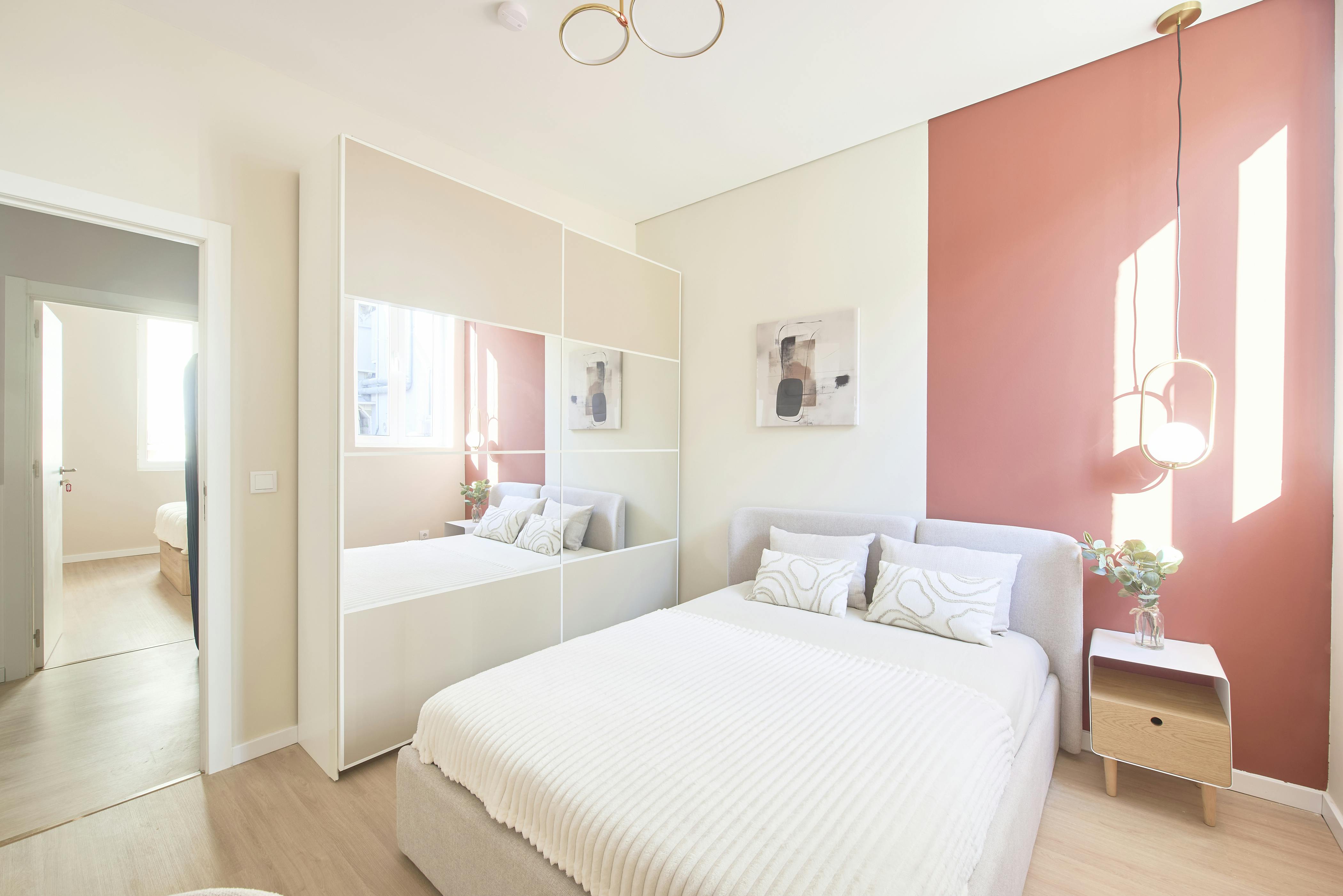 Largo Vitorino Damásio, Lisbon preview