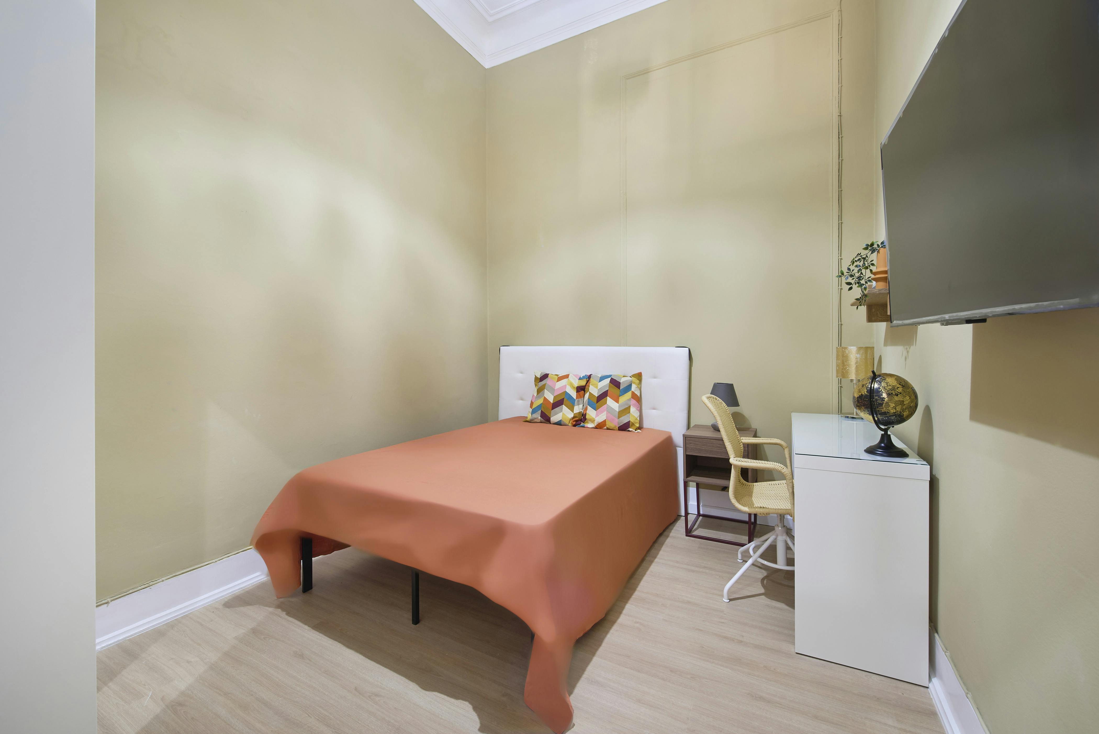 Largo Vitorino Damásio, Lisbon preview