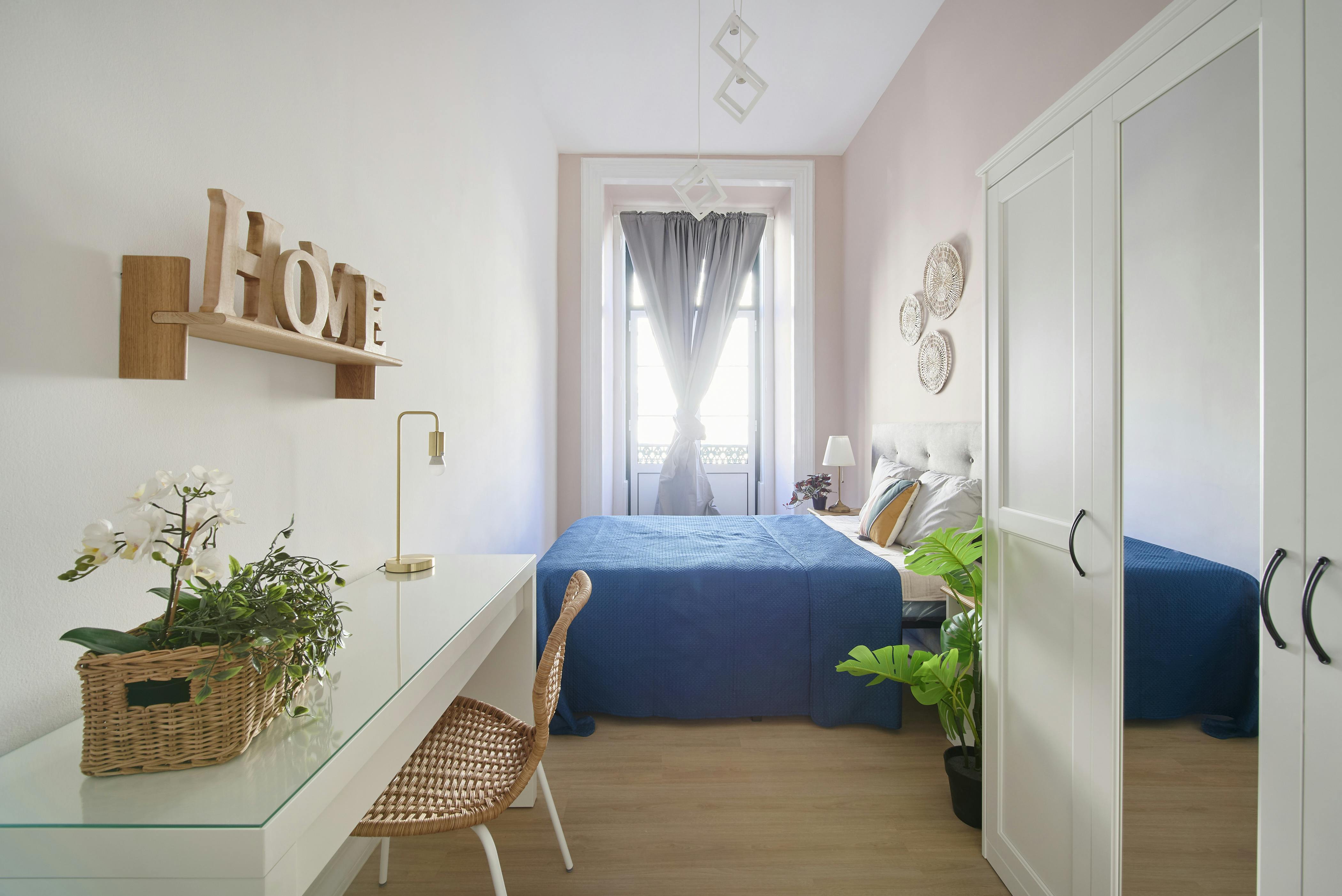 Largo Vitorino Damásio, Lisbon preview