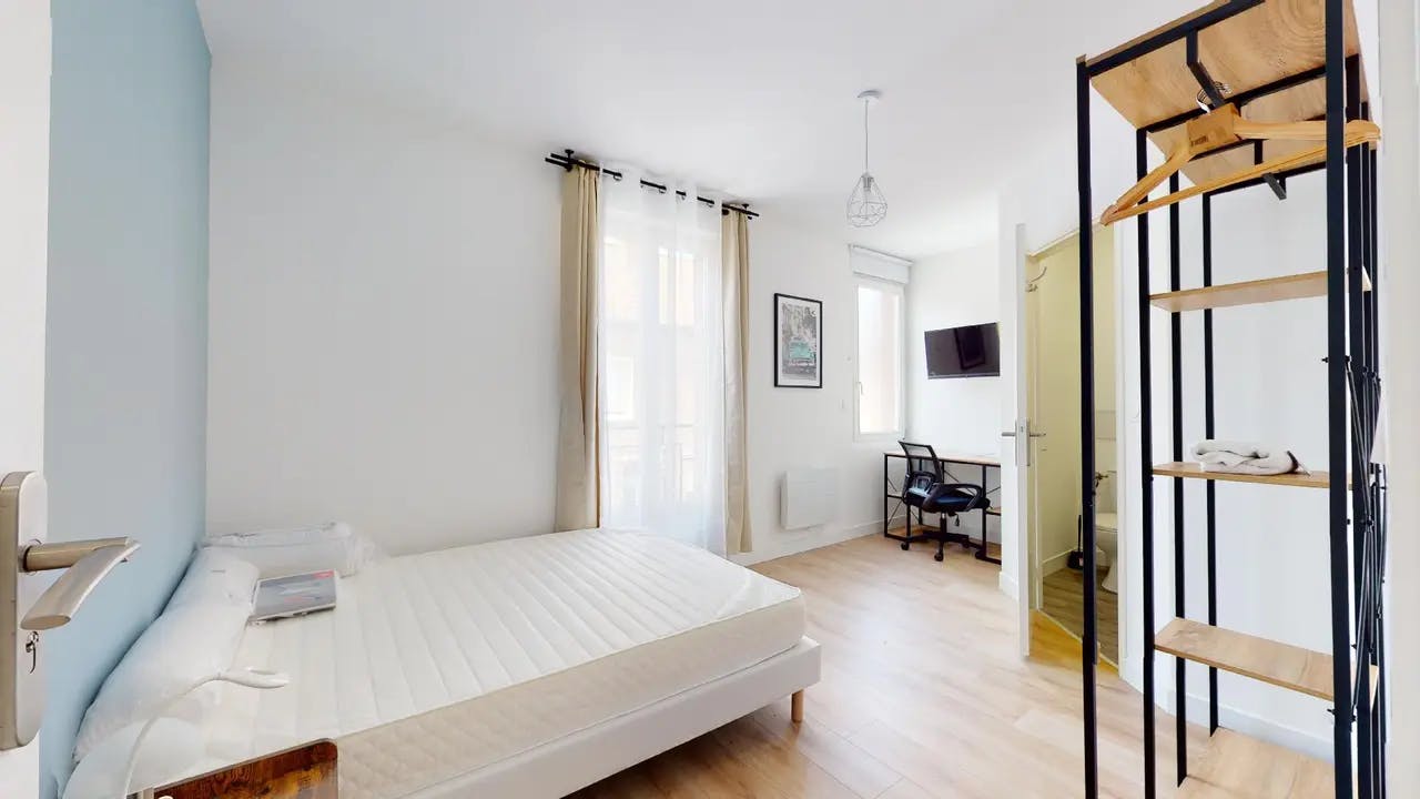 Rue Voltaire, Amiens preview