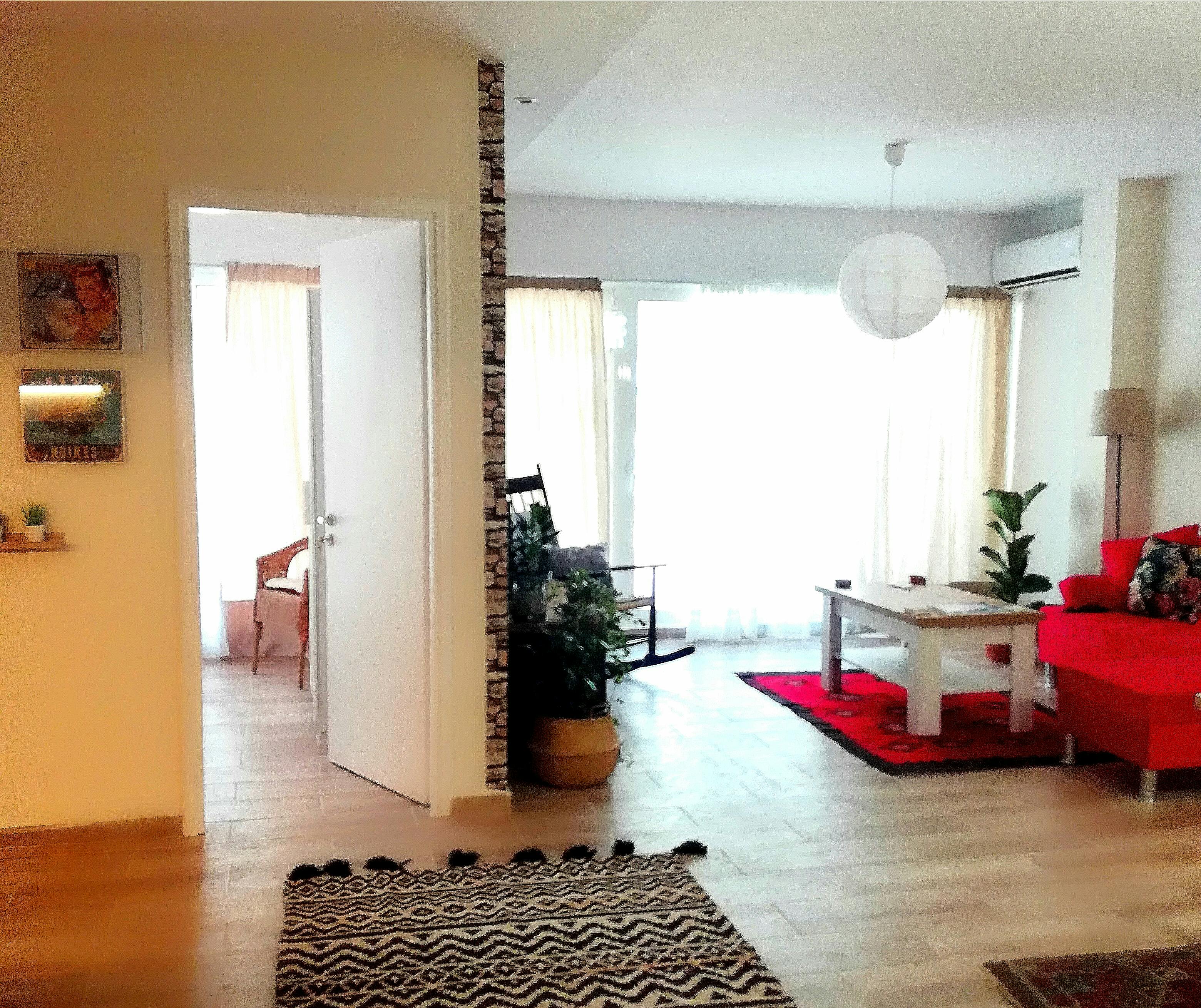 Apartment for rent for €1,000 per month in Athens, Trikoupi Charilaou