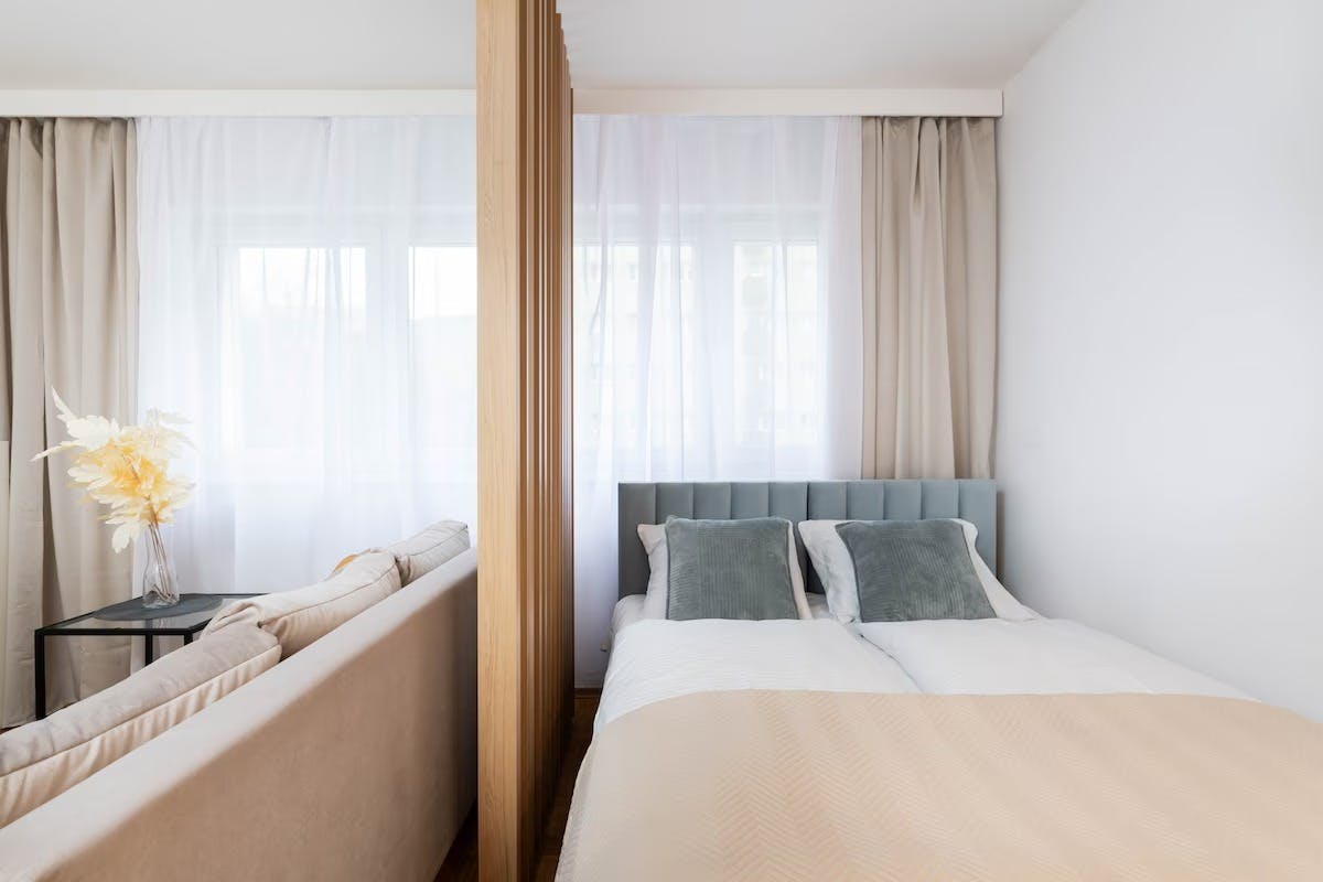 Skwer Kardynała Stefana Wyszyńskiego, Warsaw preview