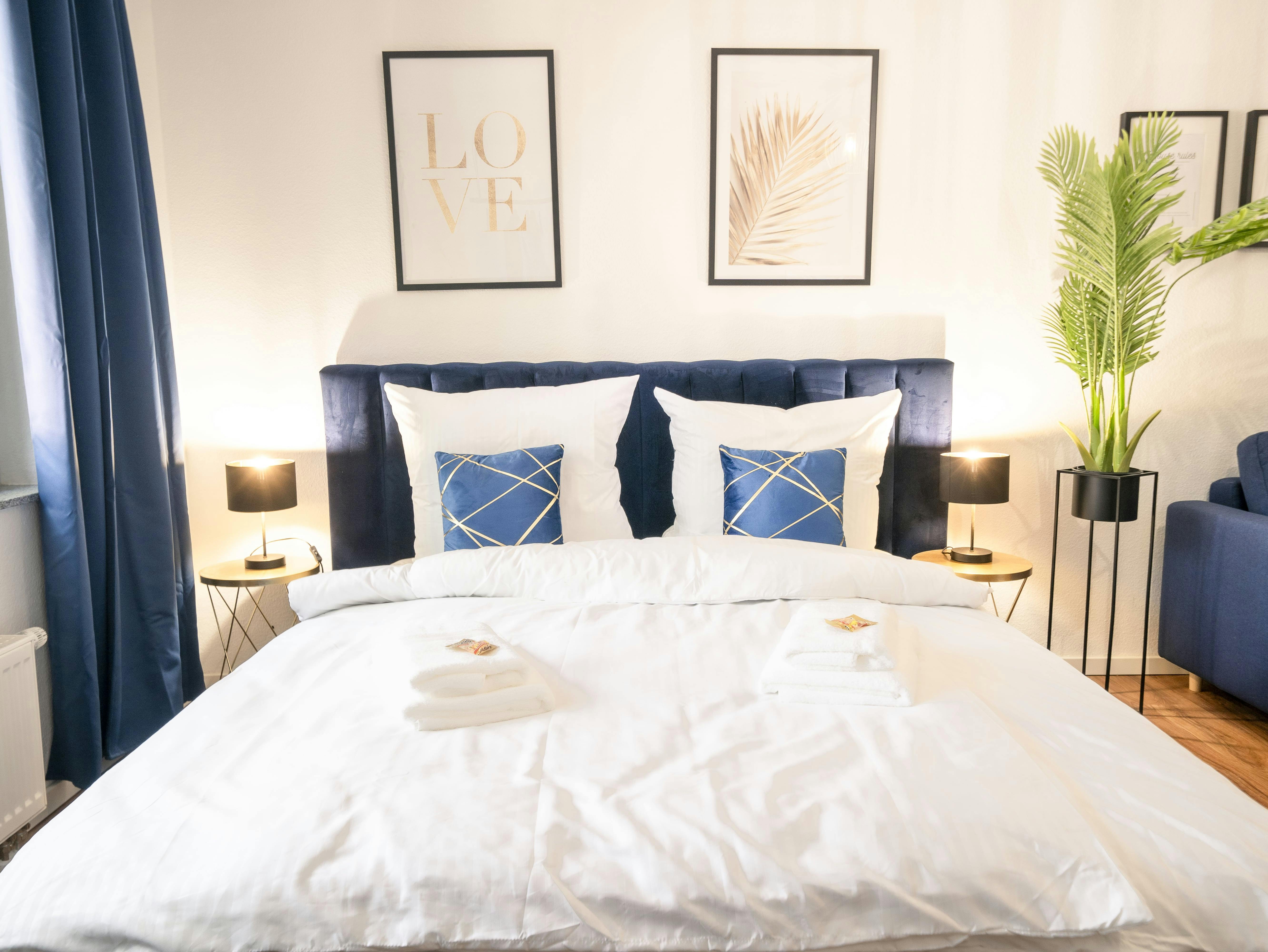 Studio for rent for €1,550 per month in Mannheim, Heinrich-Lanz-Straße