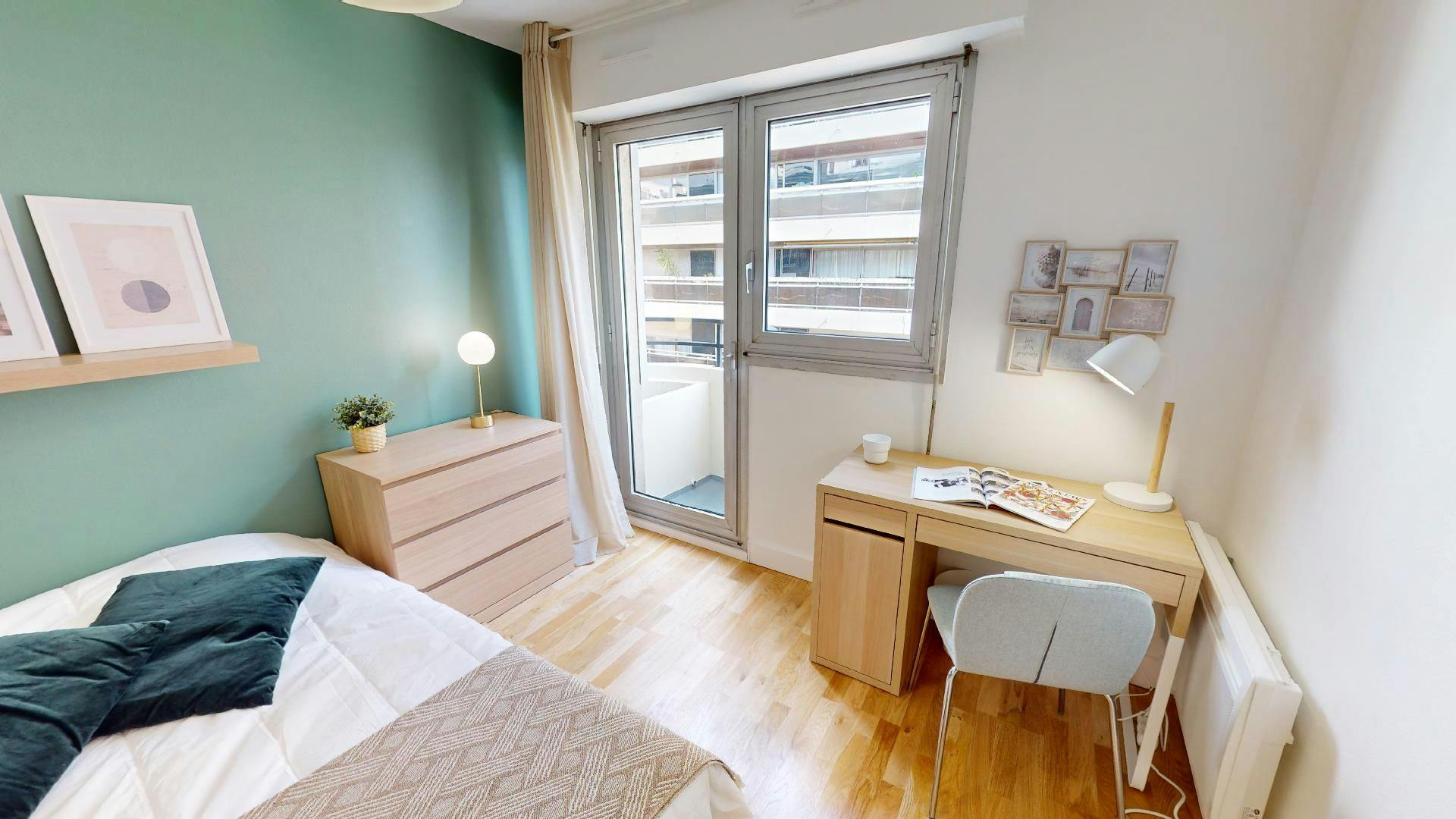 Apartment Paris, 1 bed, 10m² — photo 1