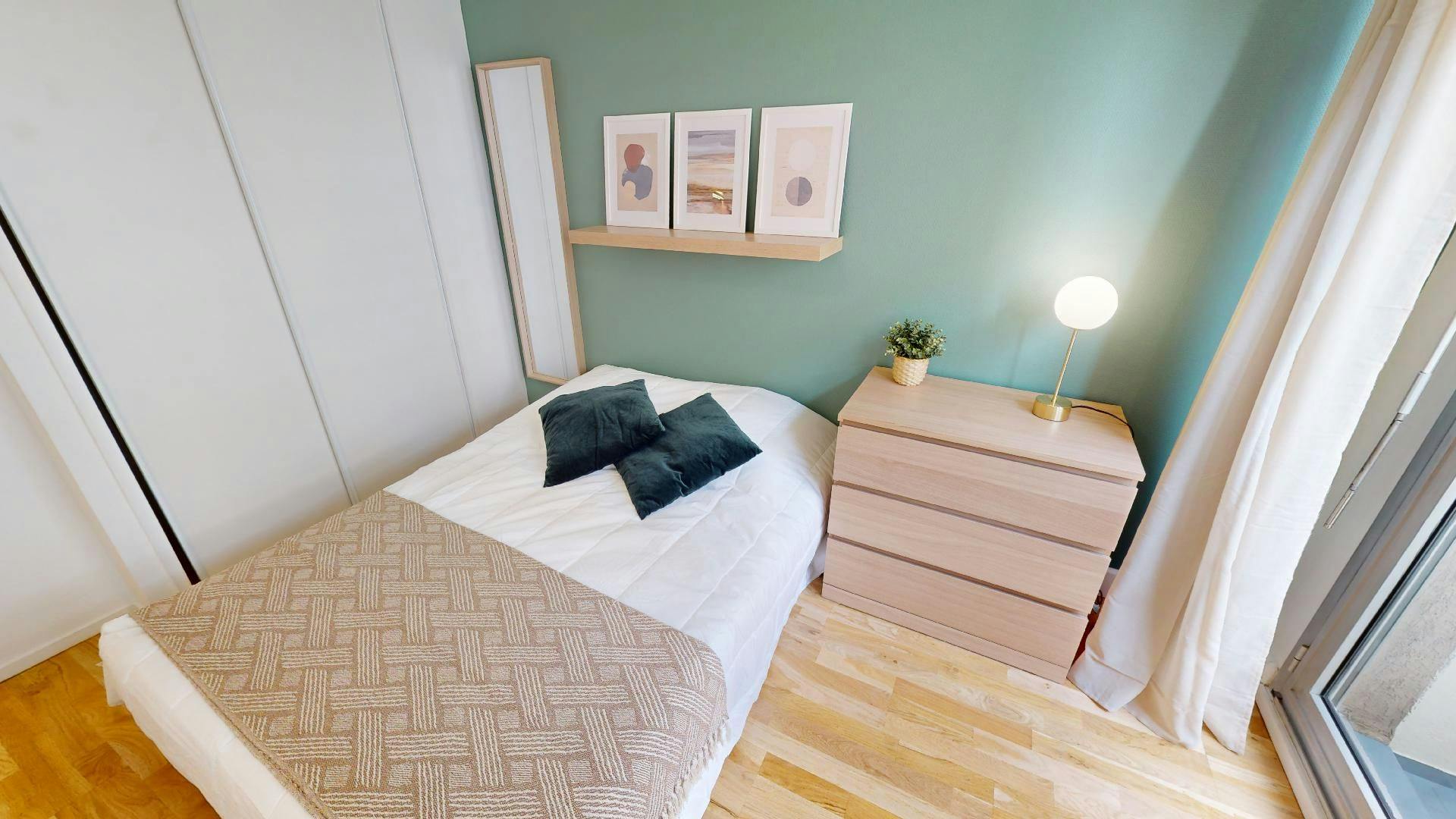Apartment Paris, 1 bed, 10m² — photo 8