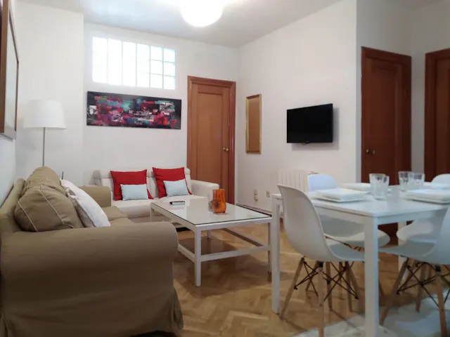 2-Bedroom Apartment in Calle de Galileo, Madrid (1584090) room image 2