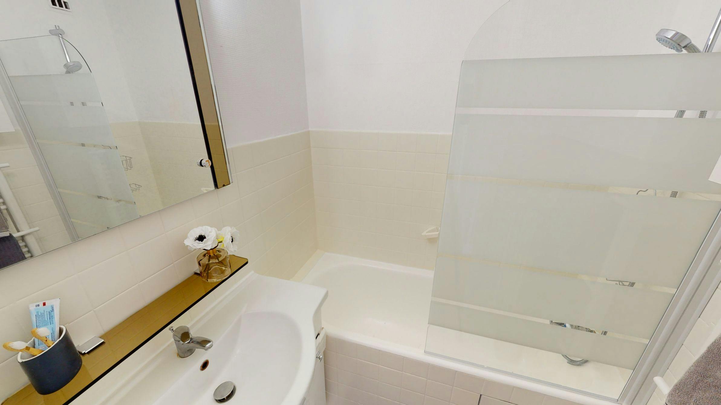 Apartment Paris, 1 bed, 10m² — photo 1