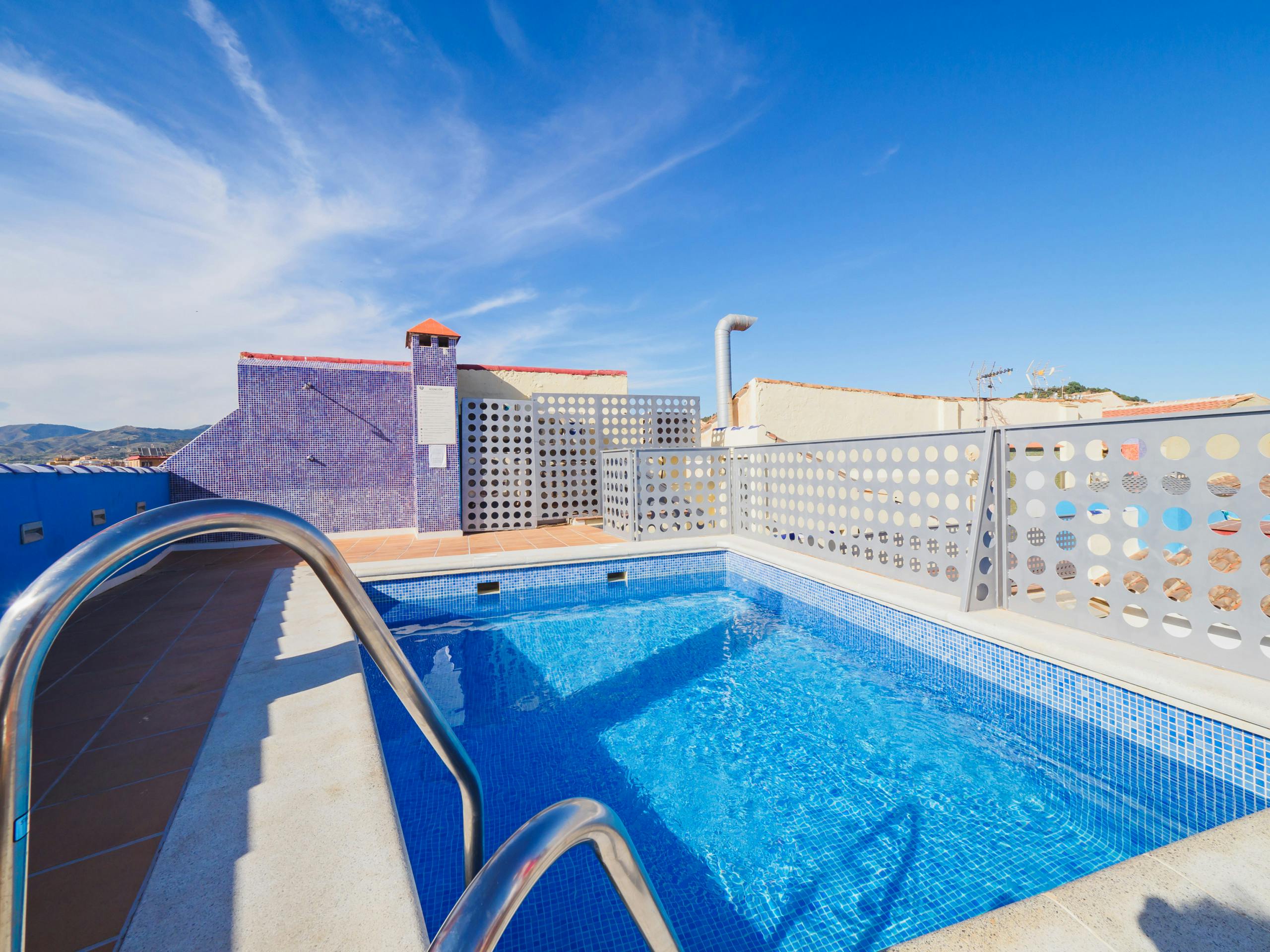 Studio for rent for €9,999 per month in Málaga, Calle Carretería