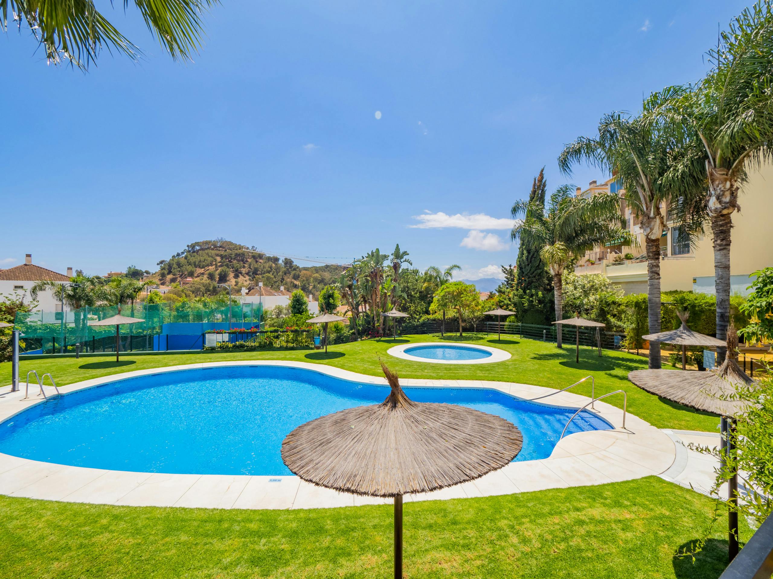 House for rent for €9,999 per month in Málaga, Calle Félix Revello de Toro