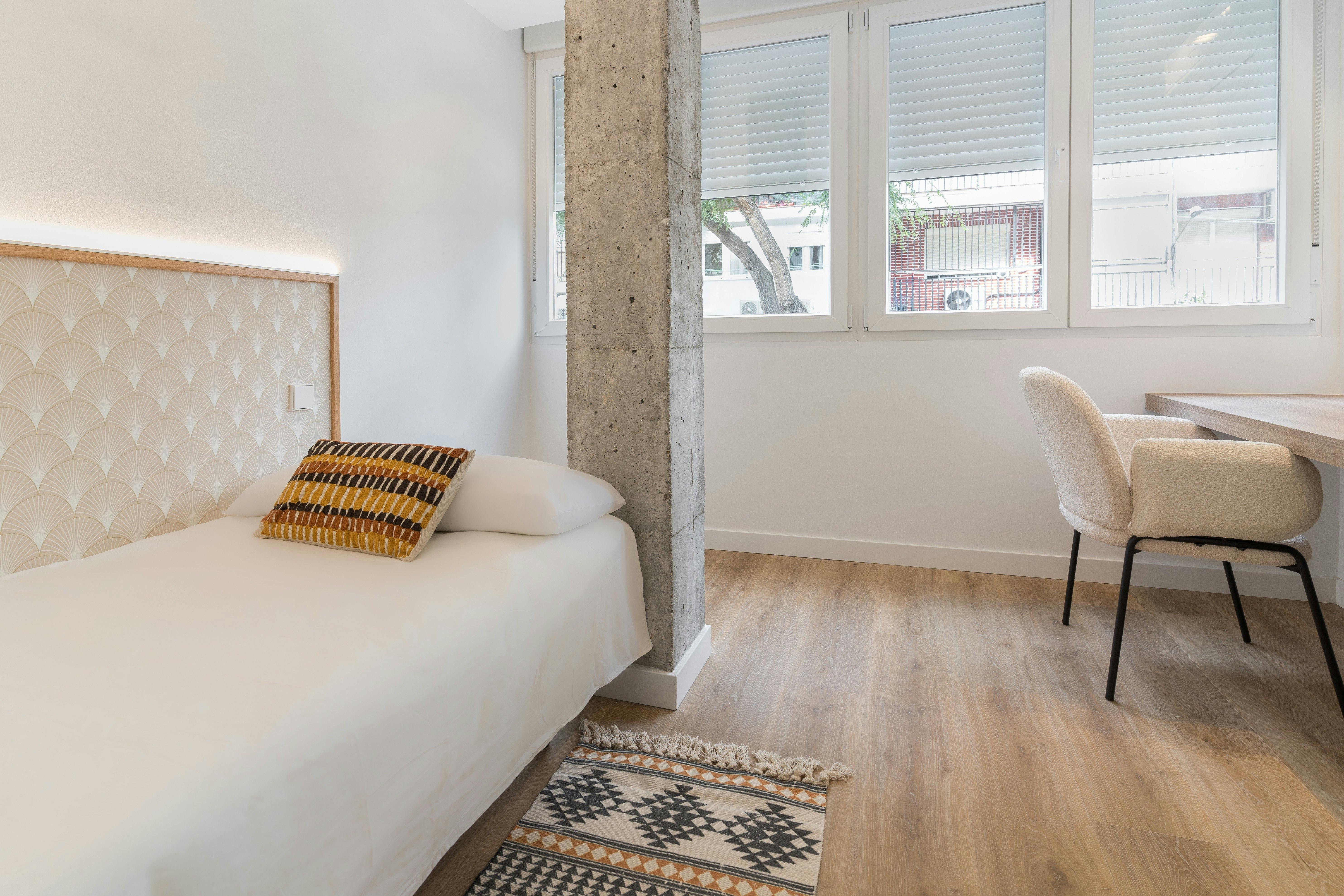 Calle de Villajoyosa, Madrid preview