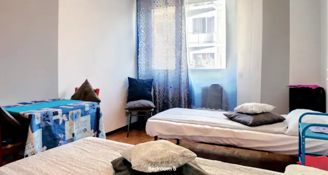 Shared room in Via Ferrante Aporti, Milan (1584735) room image 2