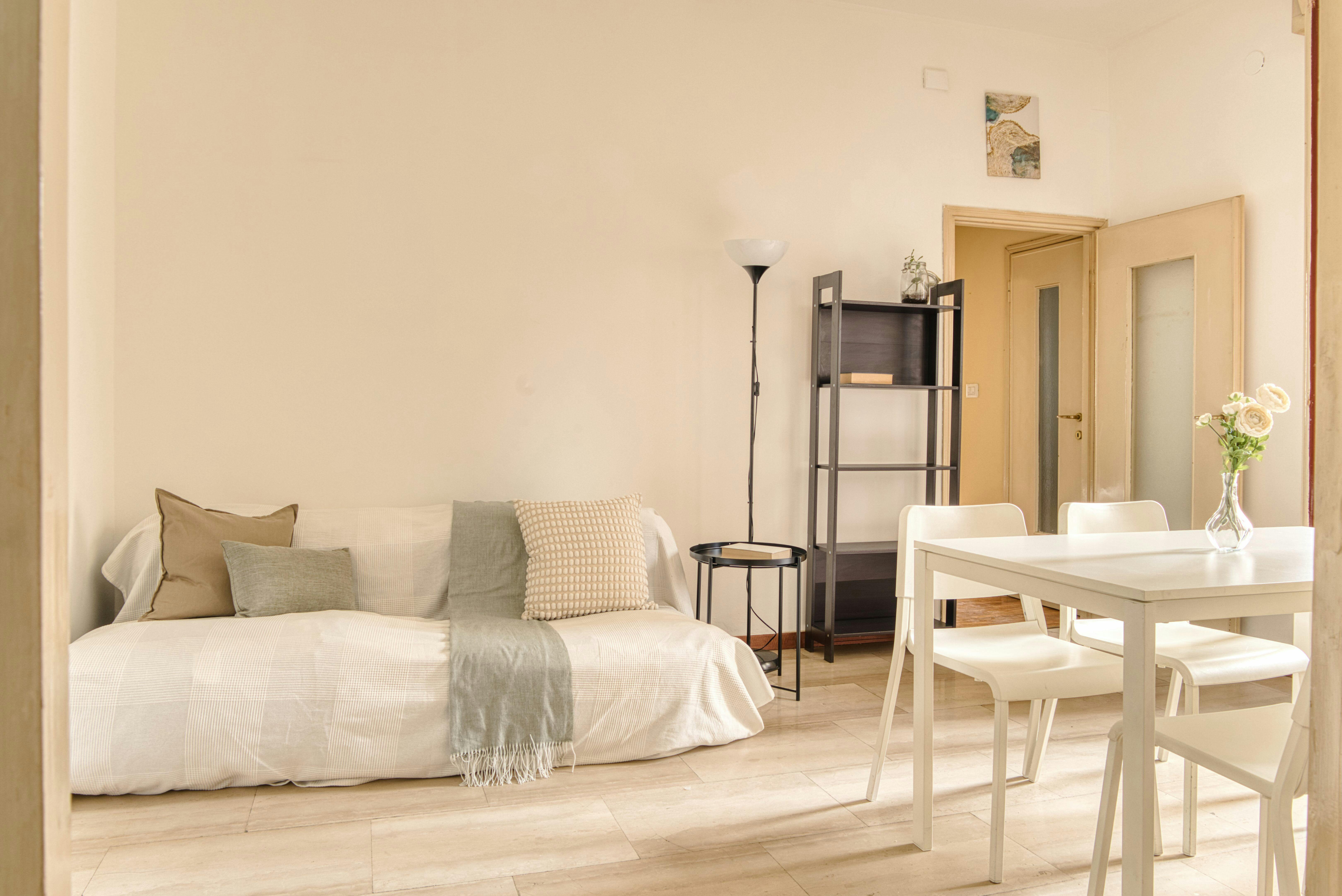 Apartment for rent for €1,500 per month in Milan, Via Bartolomeo d'Alviano