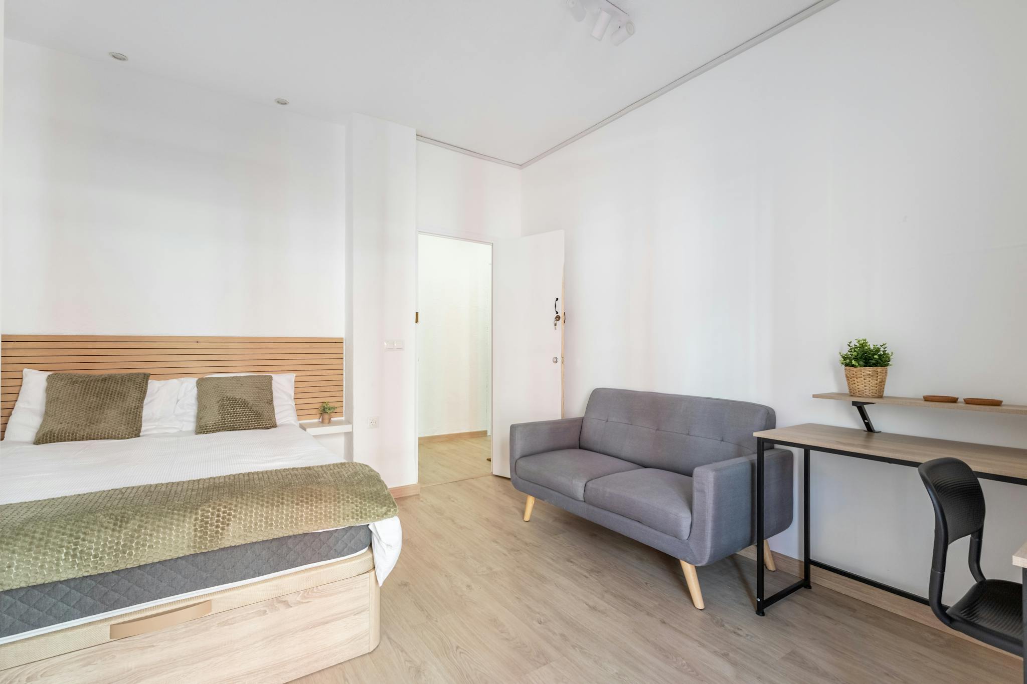 Calle Santa Teresa, Granada preview