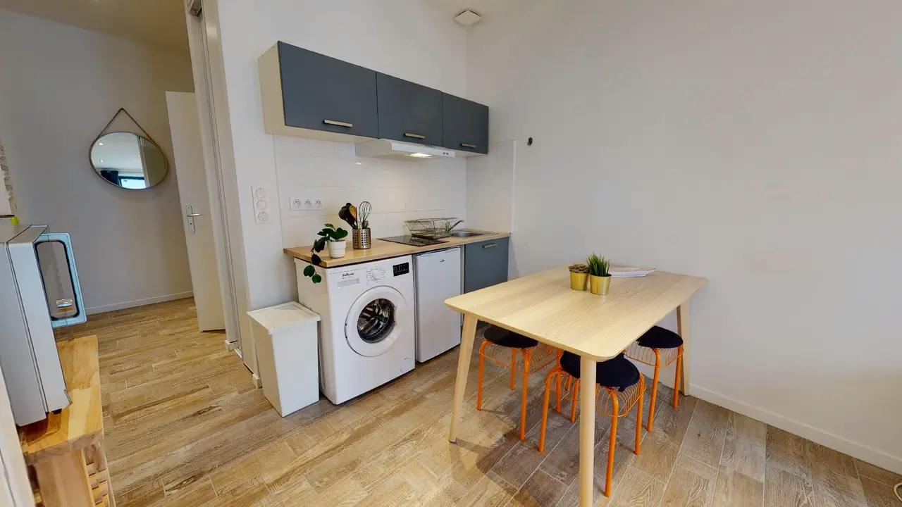Apartment in Grande Rue de la Guillotière, Lyon (1584908) ROOM 2