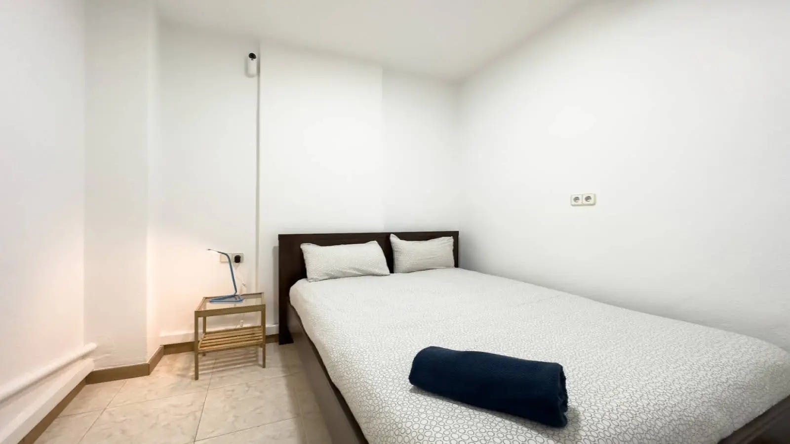 Apartment for rent for €850 per month in Barcelona, Carrer dels Metges