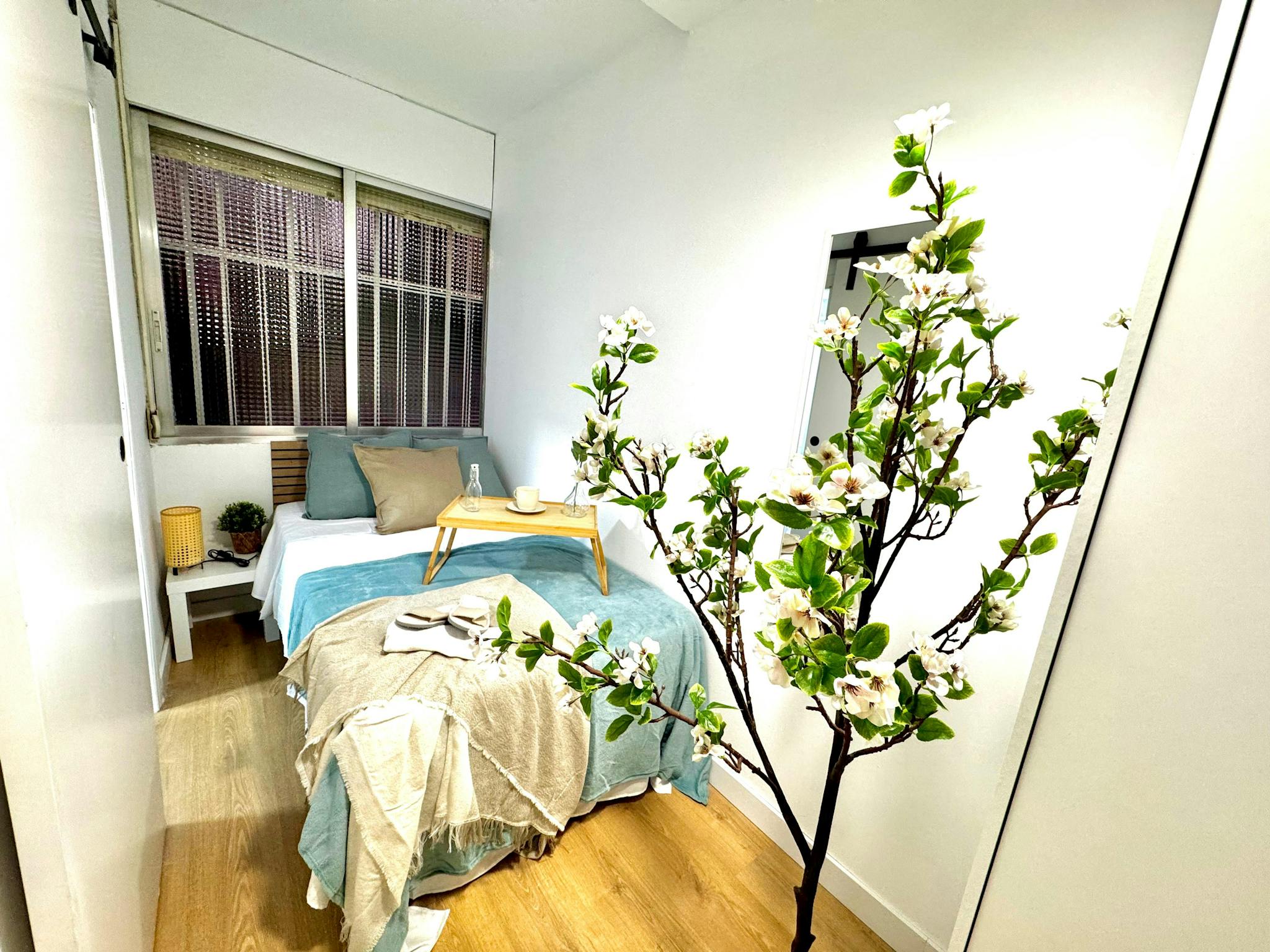 Avenida de la Verbena de la Paloma, Madrid preview