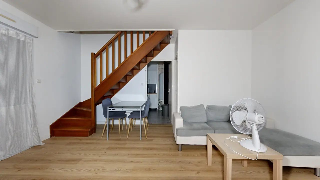 Apartament de închiriat pentru 850 EUR pe lună în Dijon, Rue Jean-Baptiste Carpeaux