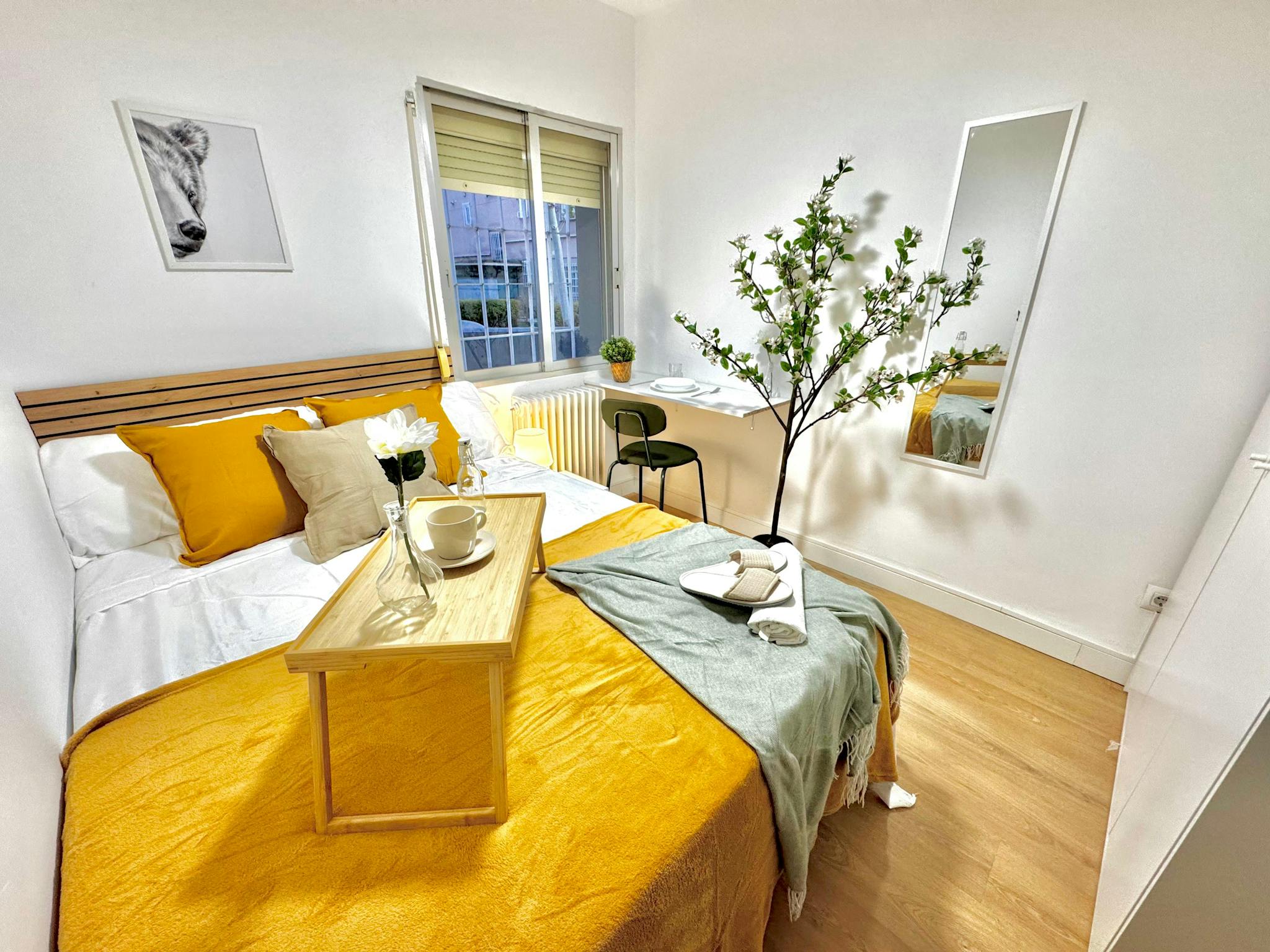 Avenida de la Verbena de la Paloma, Madrid preview