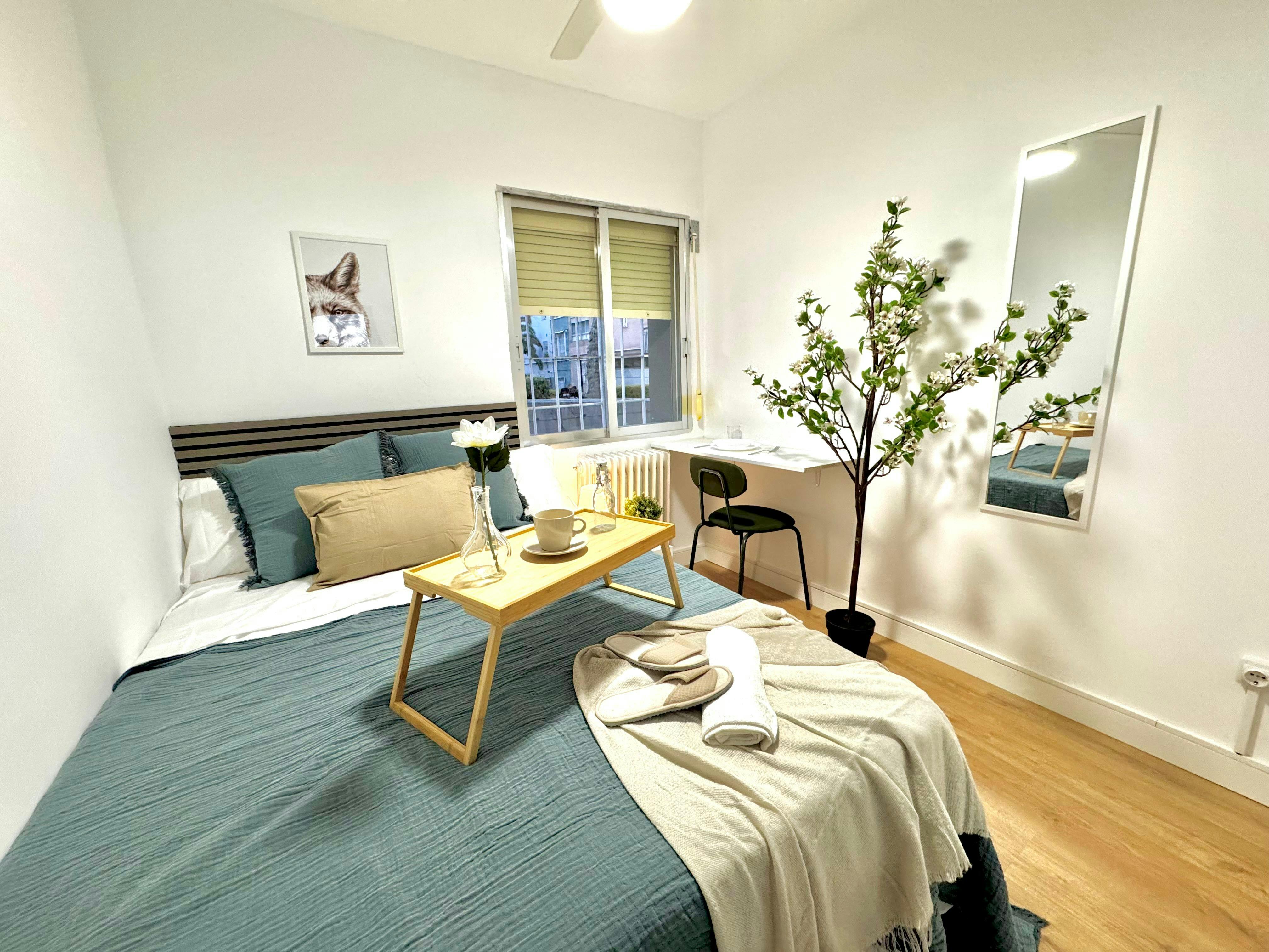 Avenida de la Verbena de la Paloma, Madrid preview