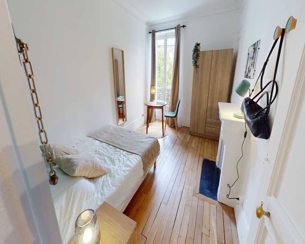 Rue des Cloys, Paris preview