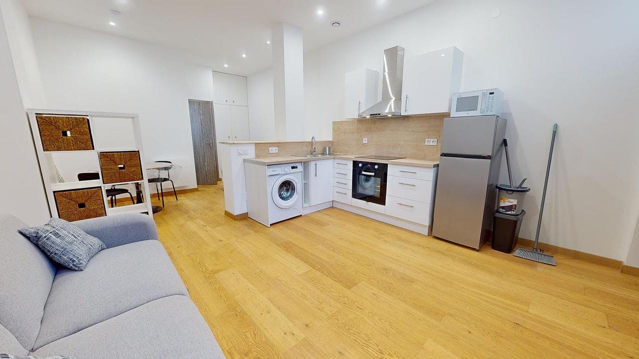 Studio à louer pour 694 €/mois à Villeurbanne, Rue Octavie