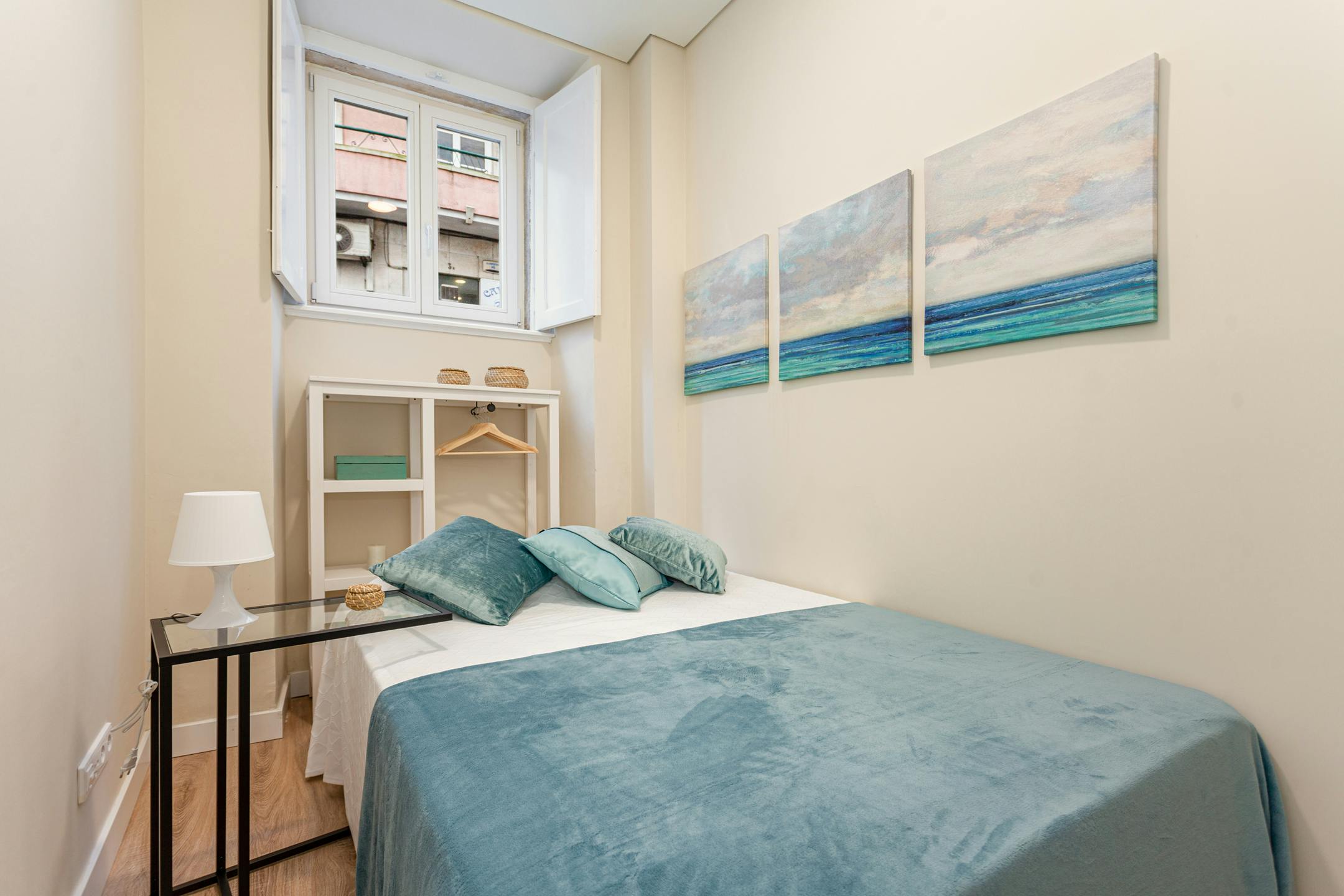 Wohnung zu mieten für 990 € pro Monat in Lisbon, Rua Aliança Operária