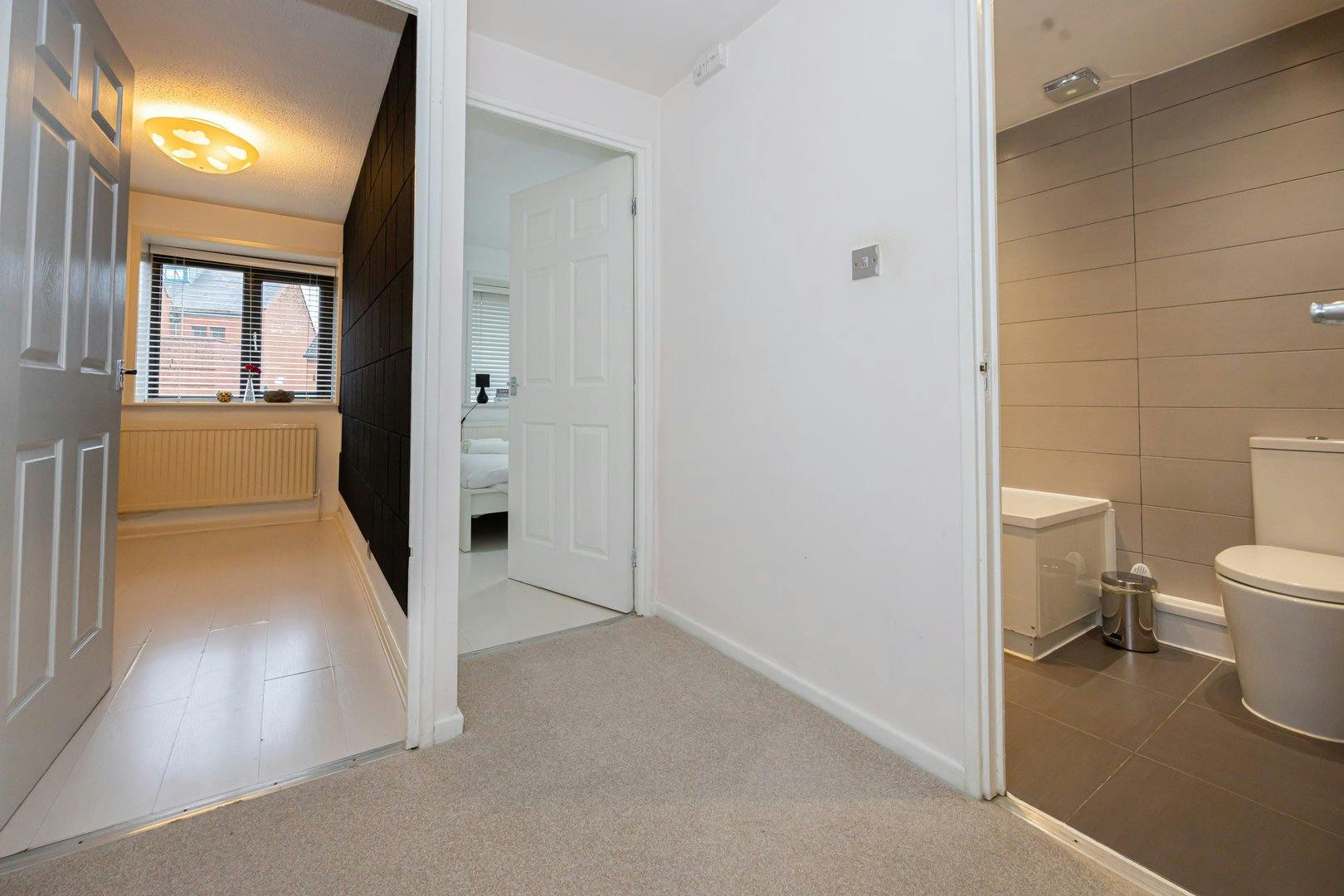 Apartment Salford, 2 beds — photo 2